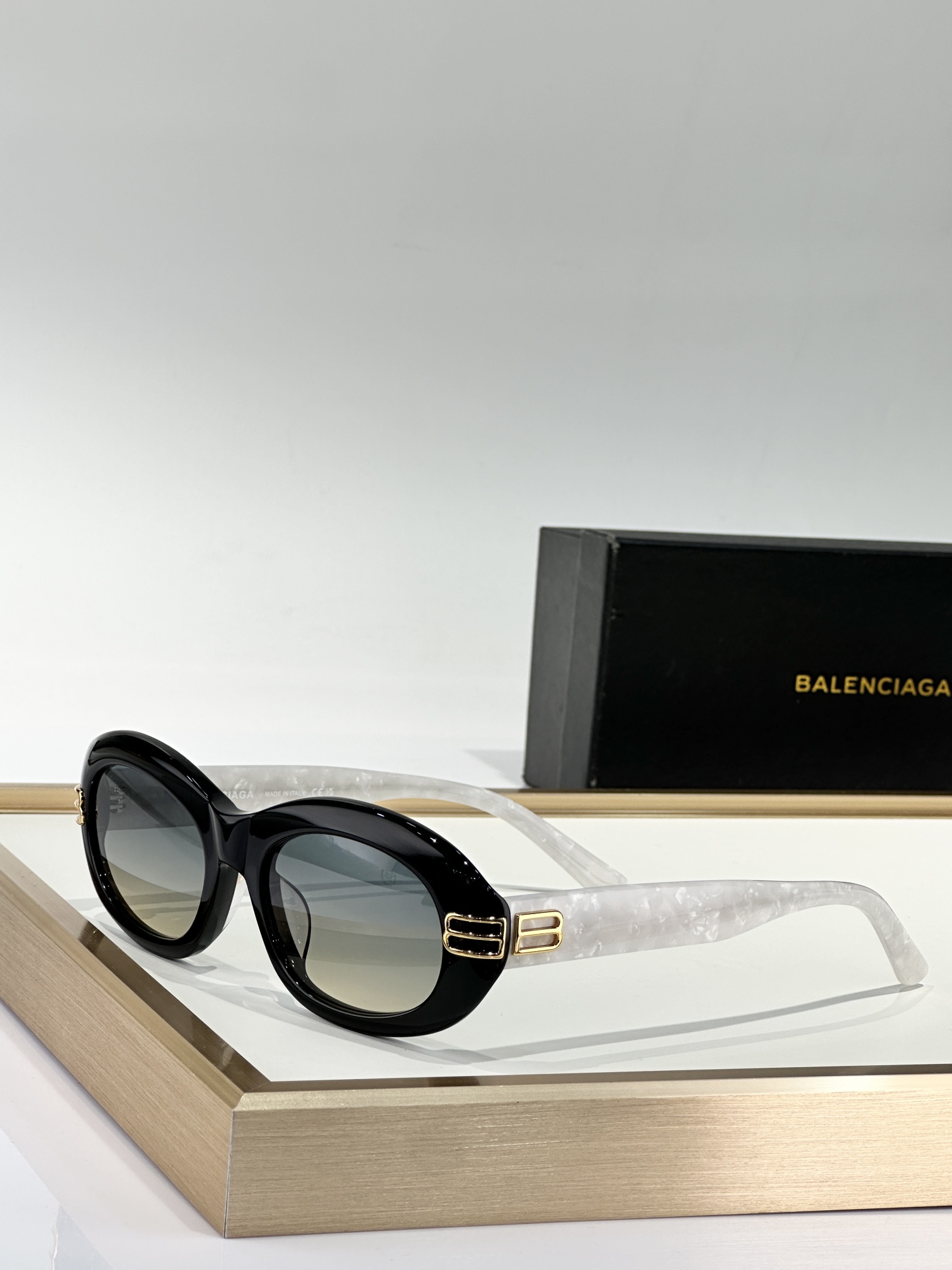  BALENCIAG*
MODEL：BB0431S 
SIZE：54口20-140
