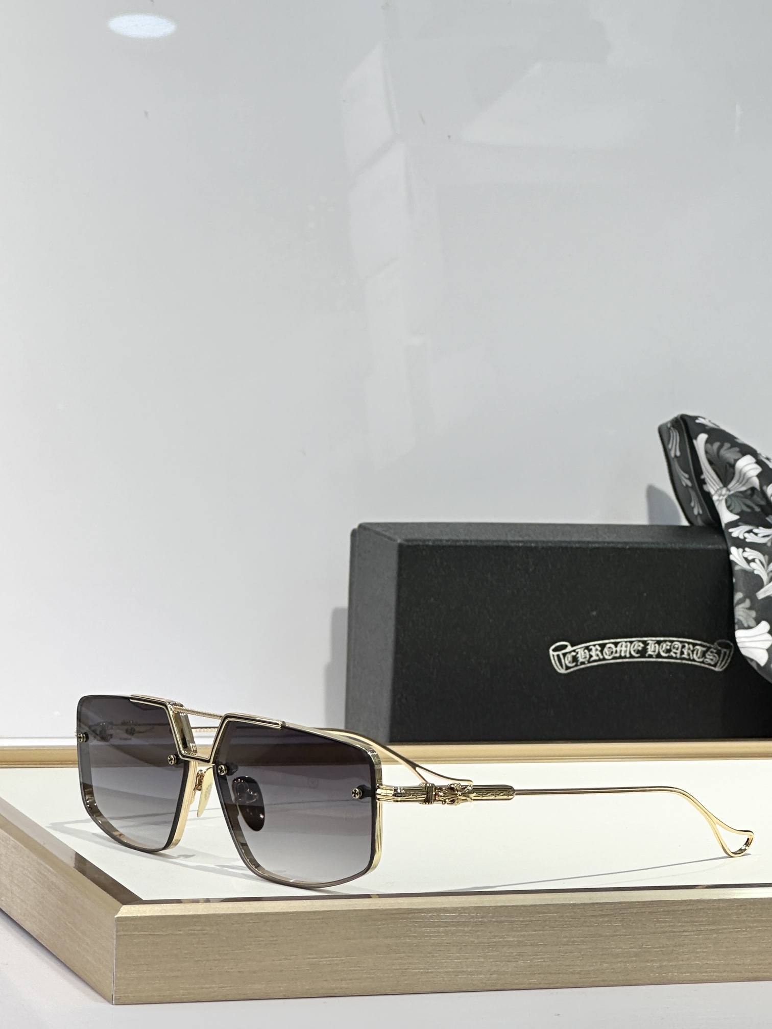  ChromeHearts 
MOD：BS/MBL-BS
Size：60口13-143

