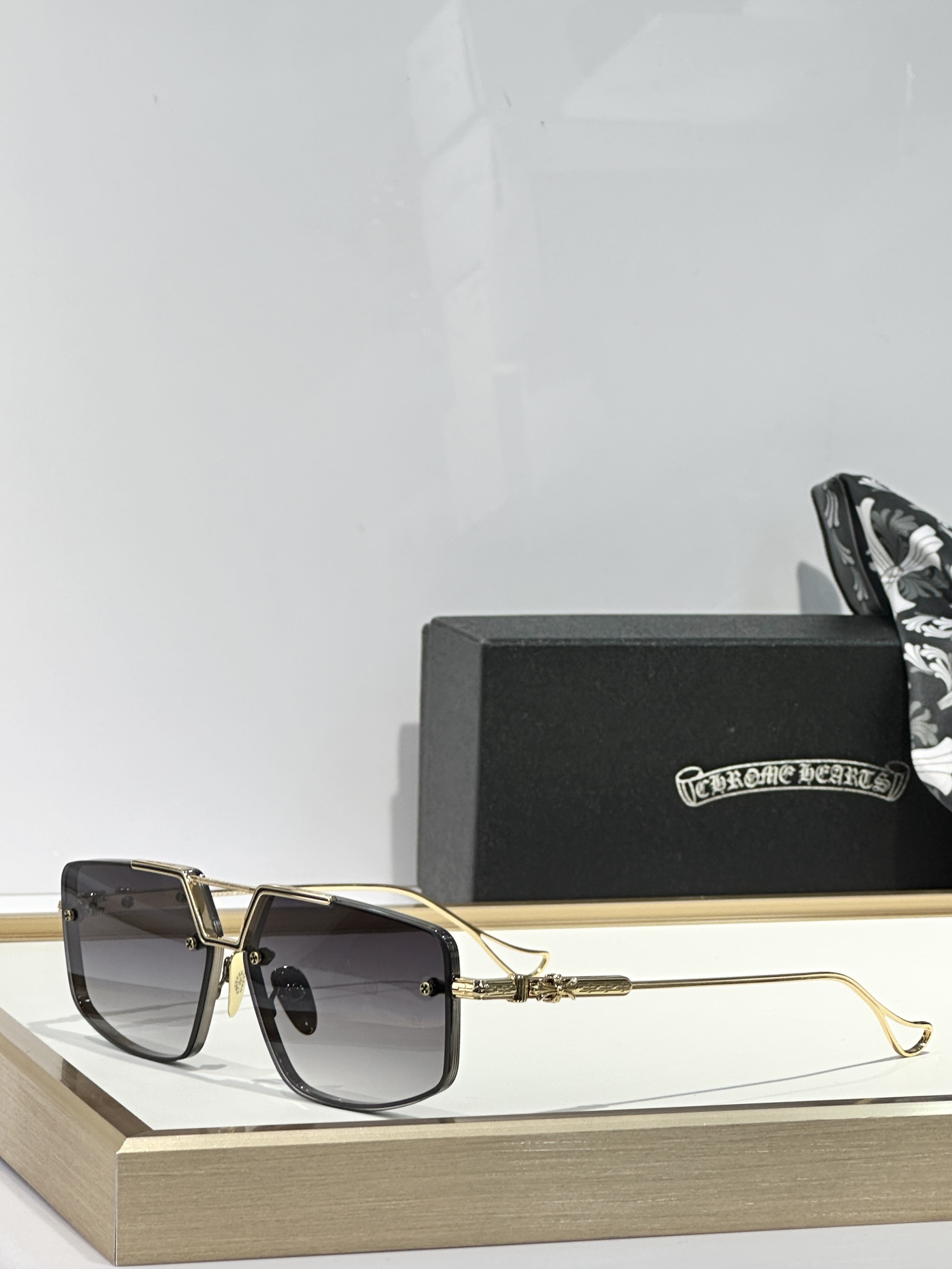  ChromeHearts 
MOD：BS/MBL-BS
Size：60口13-143

