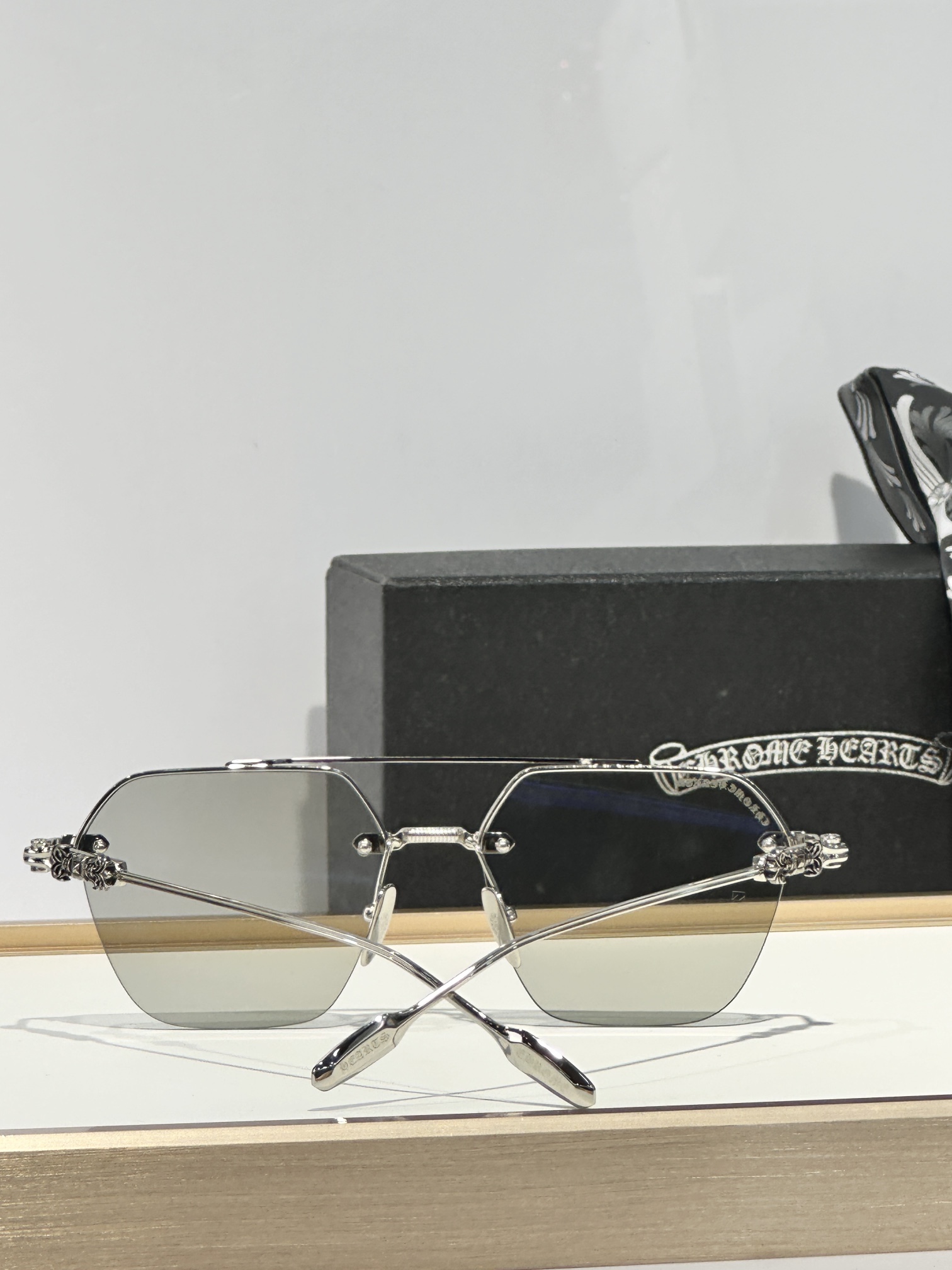  ChromeHearts 
MOD：MGP/GP
Size：58口18-147
