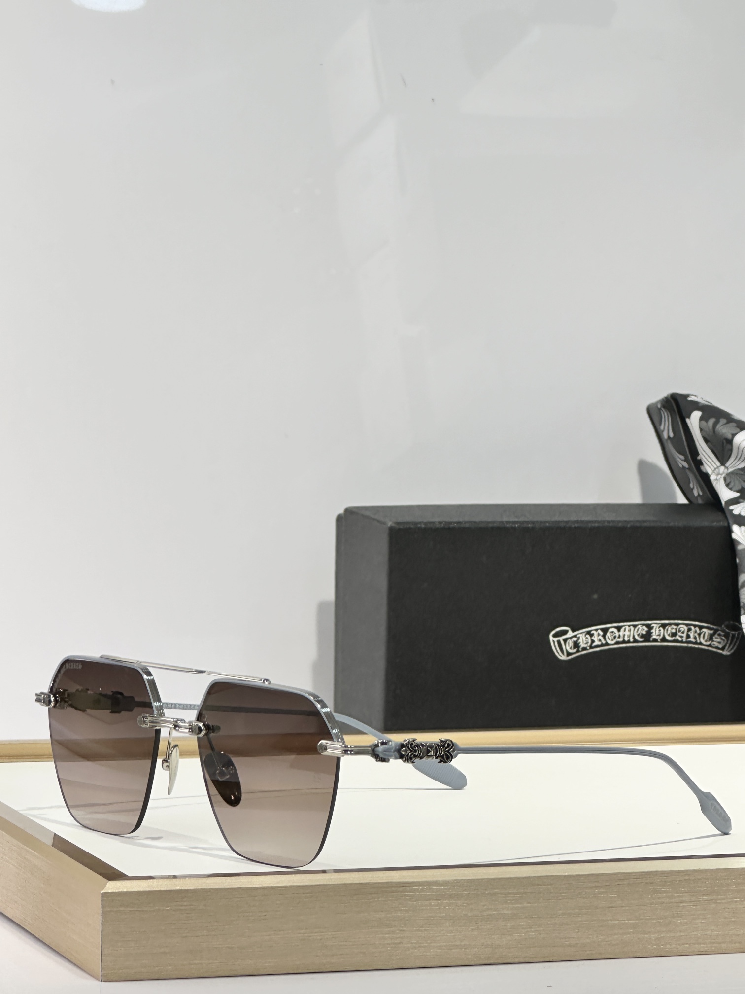  ChromeHearts 
MOD：MGP/GP
Size：58口18-147
