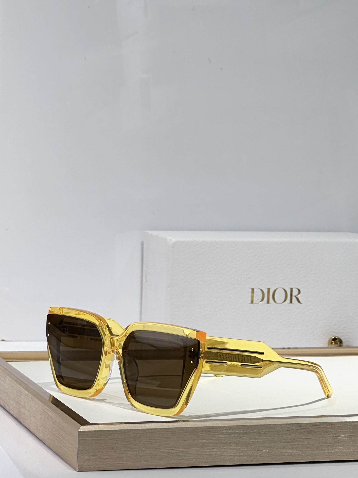  DIO*
Dior Tribales S14I
SIZE：64口19-140
