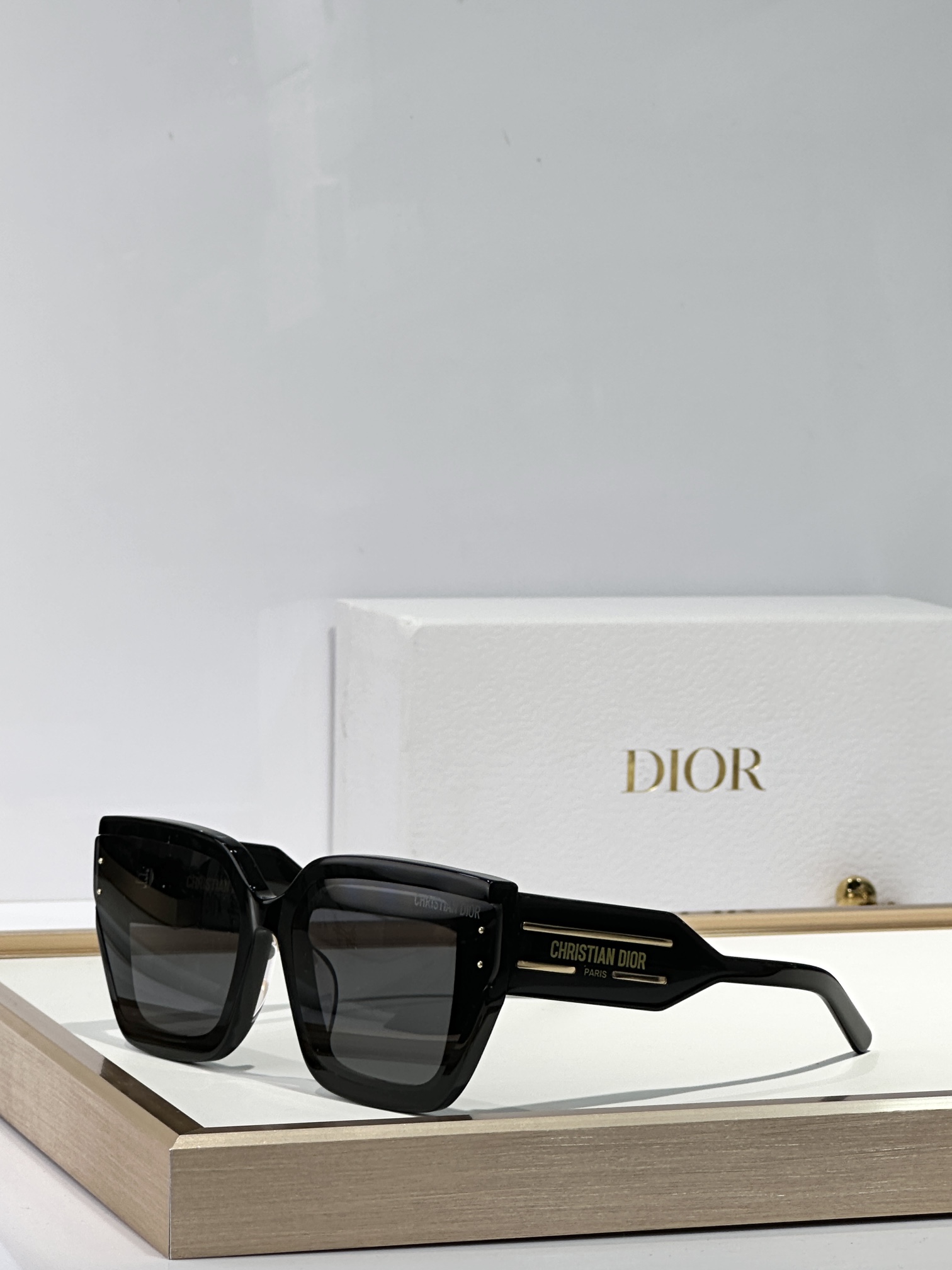  DIO*
Dior Tribales S14I
SIZE：64口19-140

