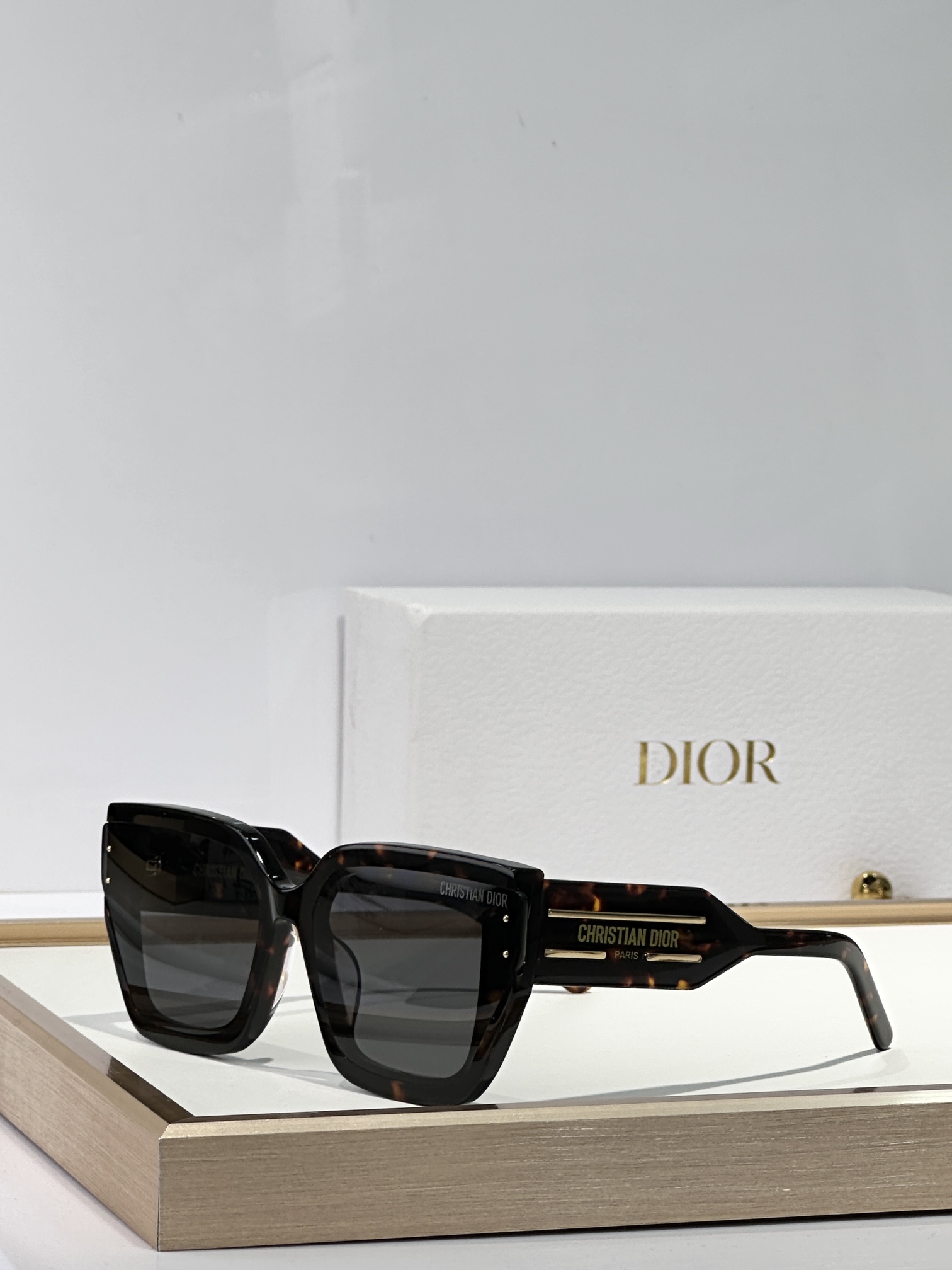  DIO*
Dior Tribales S14I
SIZE：64口19-140
