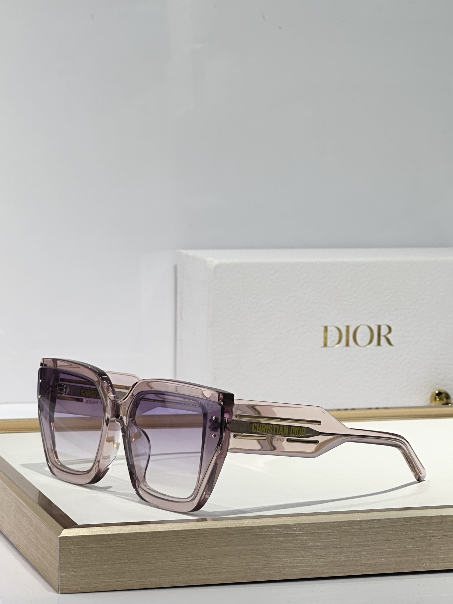  DIO*
Dior Tribales S14I
SIZE：64口19-140
