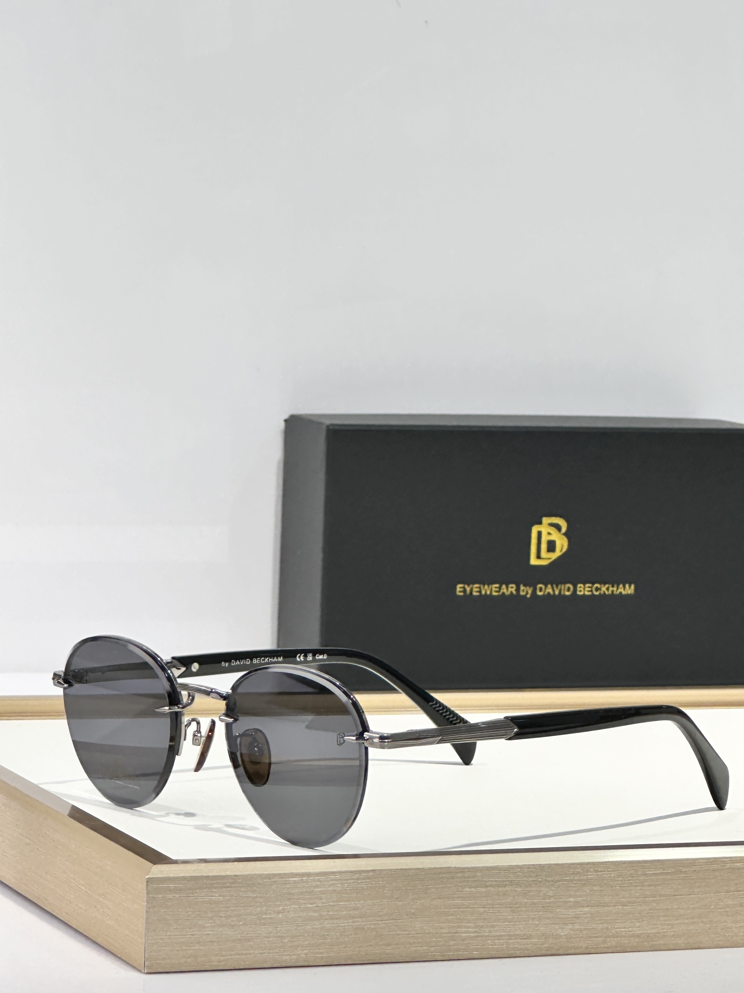  DAVID BECKHAM
MOD：DB 117/S
Size：51口20 145
