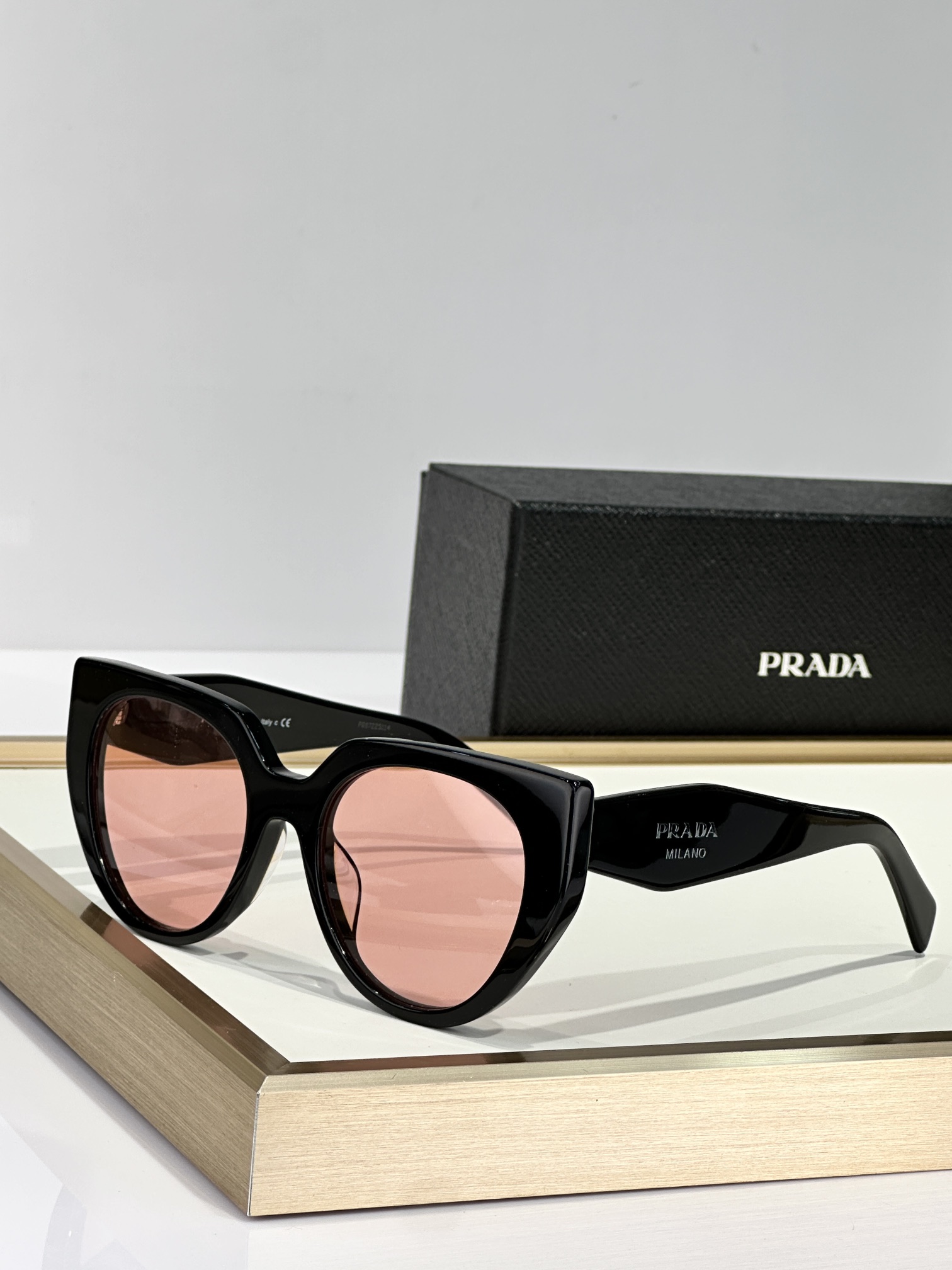  PRADA
MOD：PR14WS
Size：52口20 140
