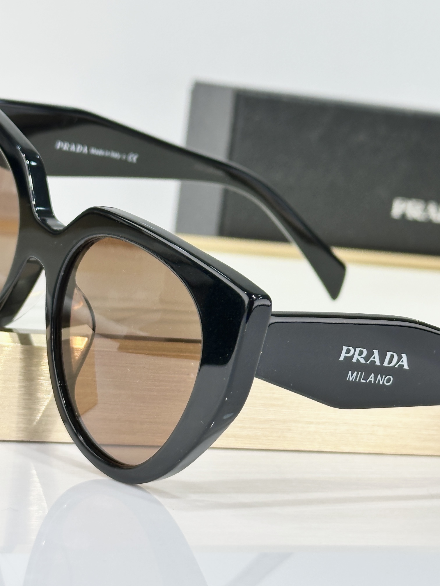  PRADA
MOD：PR14WS
Size：52口20 140
