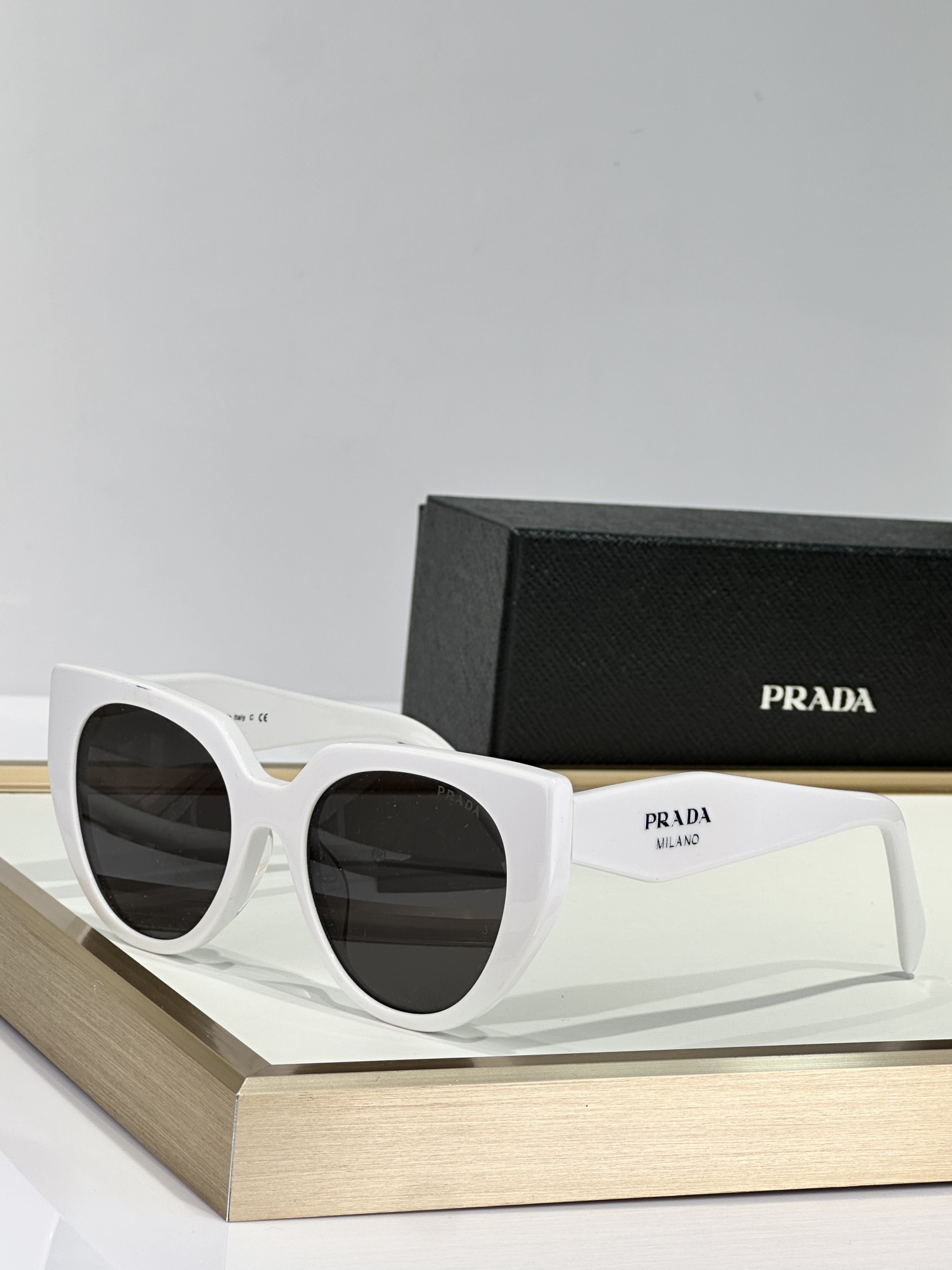  PRADA
MOD：PR14WS
Size：52口20 140

