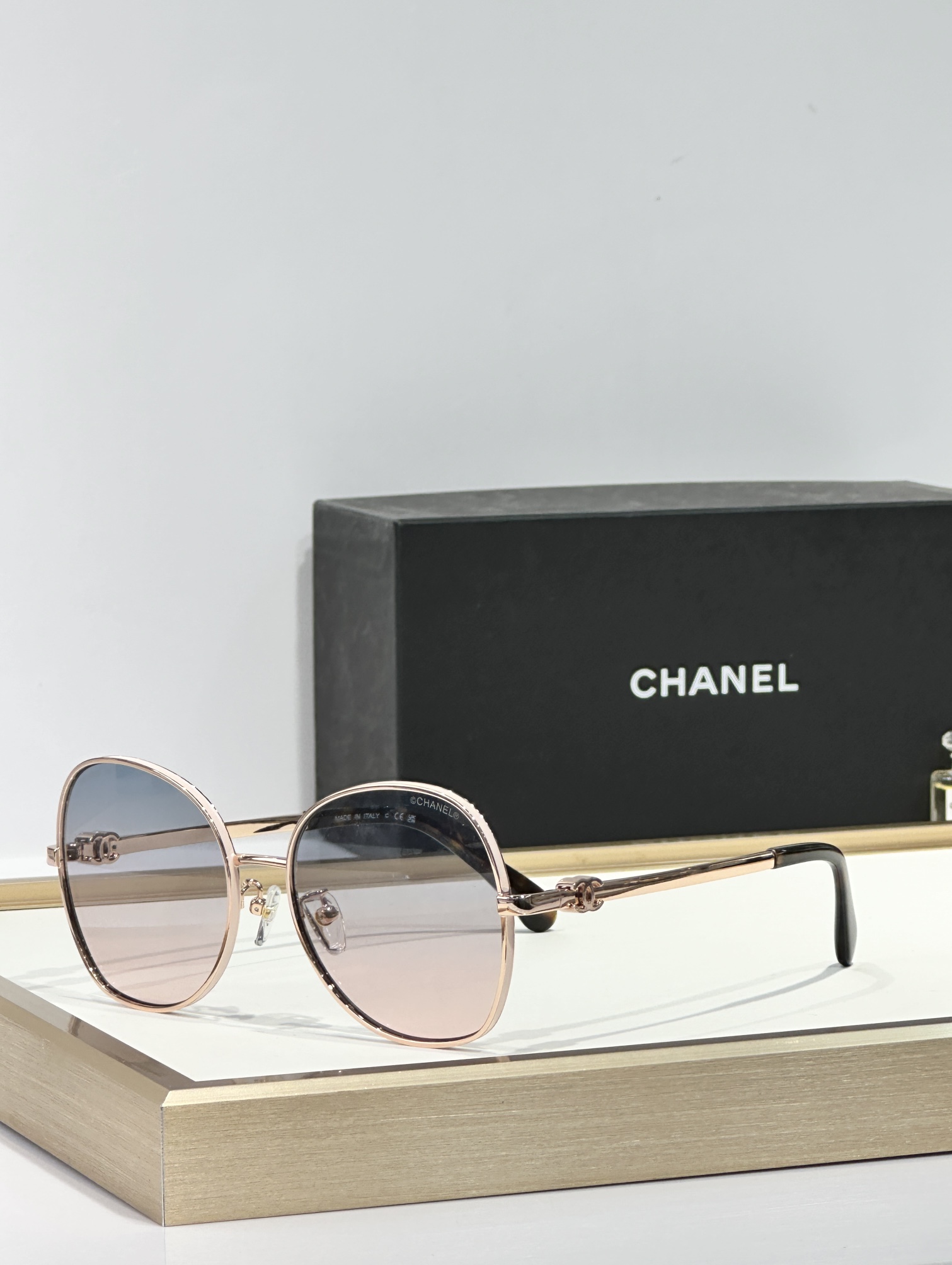  CHANE*
MODEL：2218
SIZE：55口17-140
