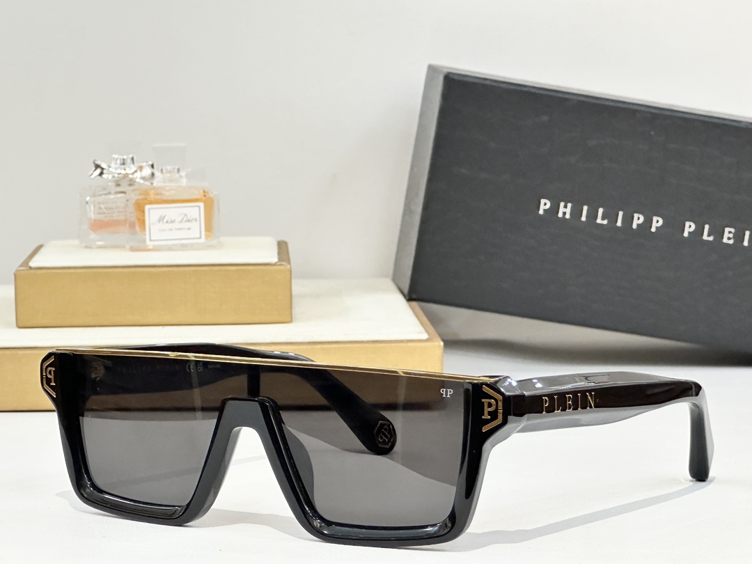  PHILIPP PLEIN 
MODEL006
SIZE53口18-145
