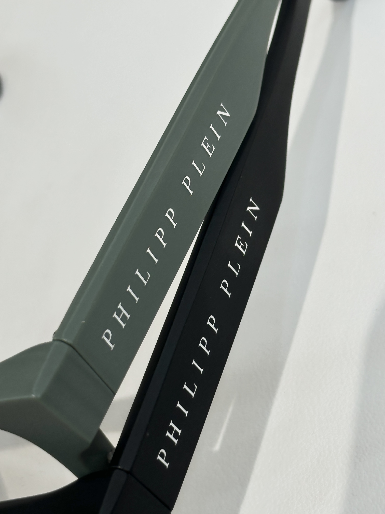 PHILIPP PLEIN 
MODEL145M
SIZE51口21-150
