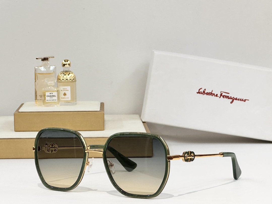 Salvatore ferragam*
MODEL：SF1471L
SIZE：55口20-143
