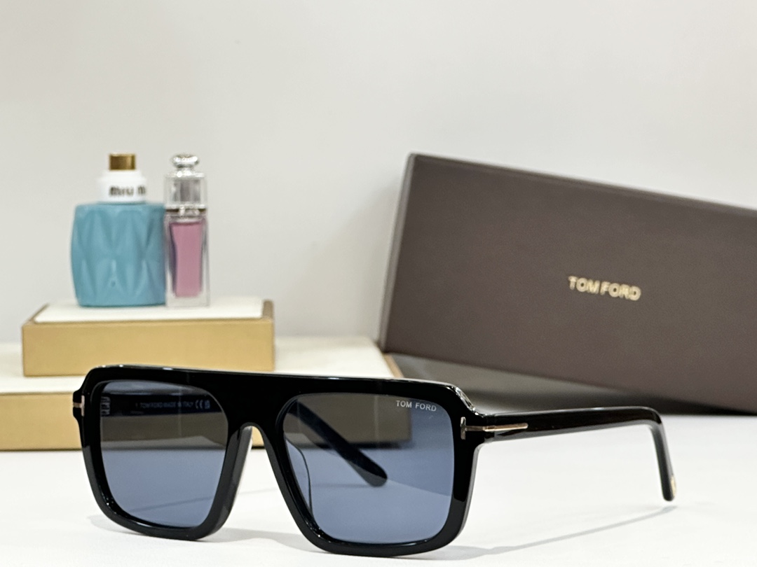 。TOM FOR* 
Model FT1176
Size：56-15-145
