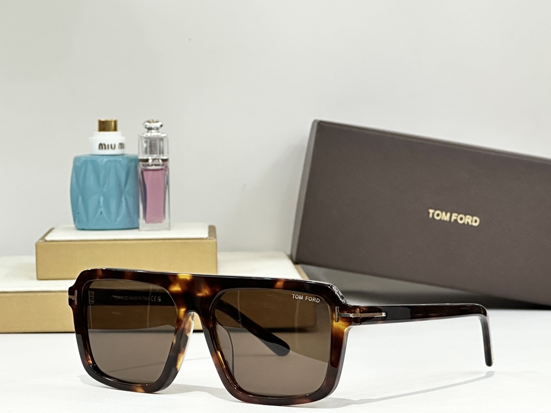 。TOM FOR* 
Model FT1176
Size：56-15-145
