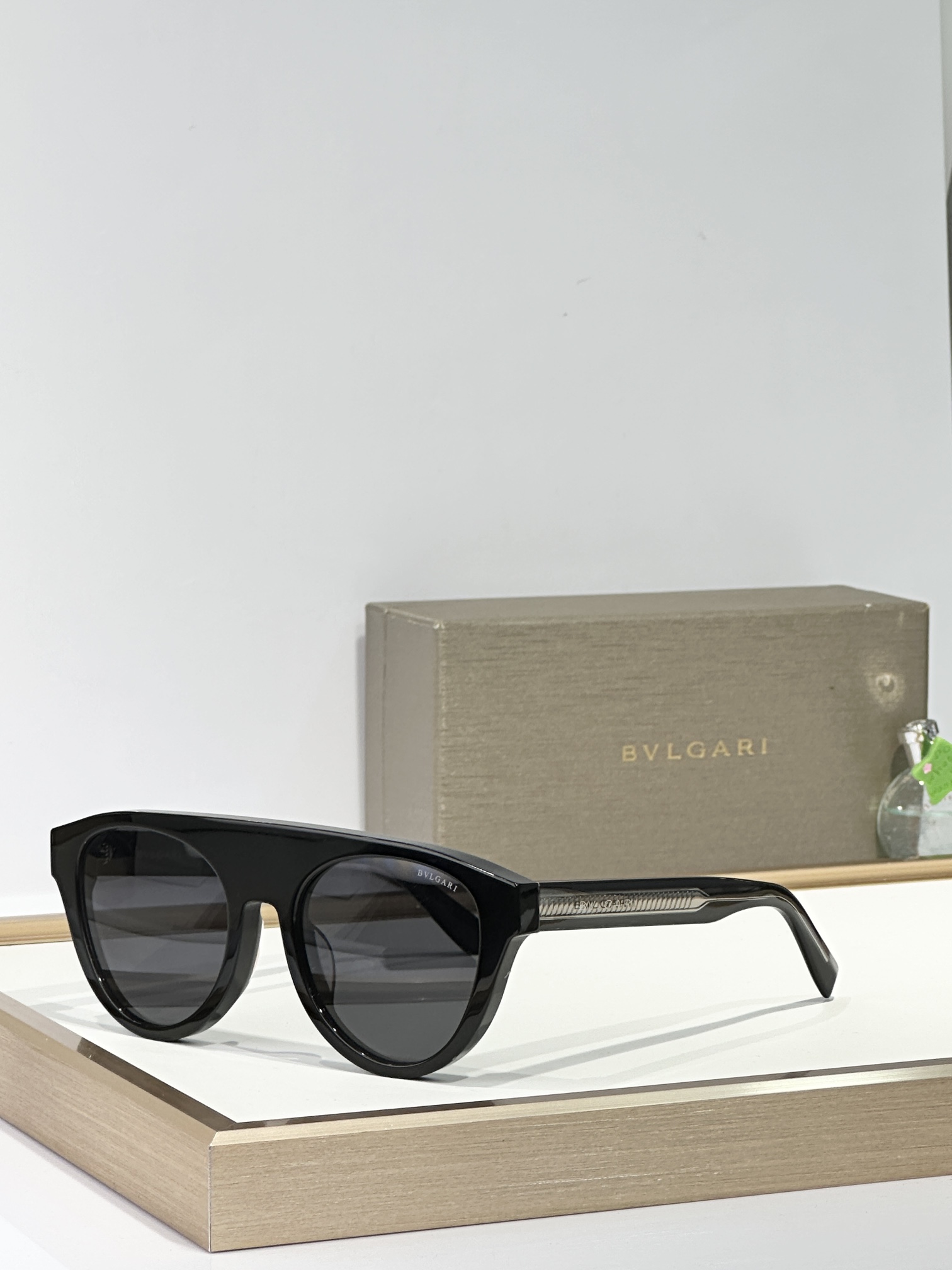  BVLGARI
MOD：BV40054I
Size：54口21 145
