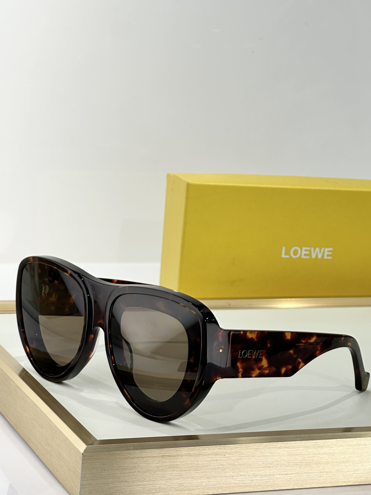  LOEWE
TOP QUALITY
MODEL：LW40170U
SIZE：  61 口16- 140