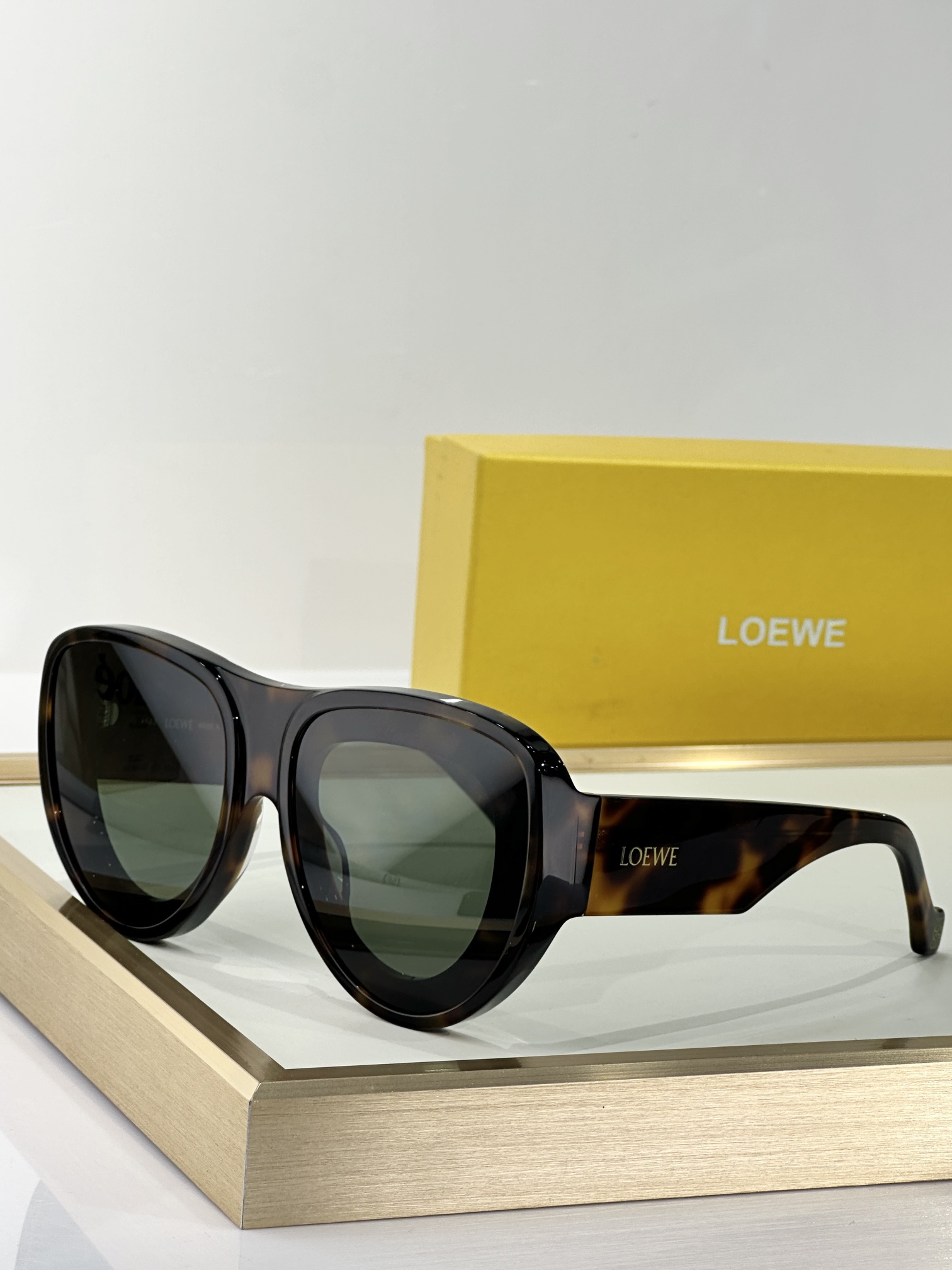  LOEWE
TOP QUALITY
MODEL：LW40170U
SIZE：  61 口16- 140