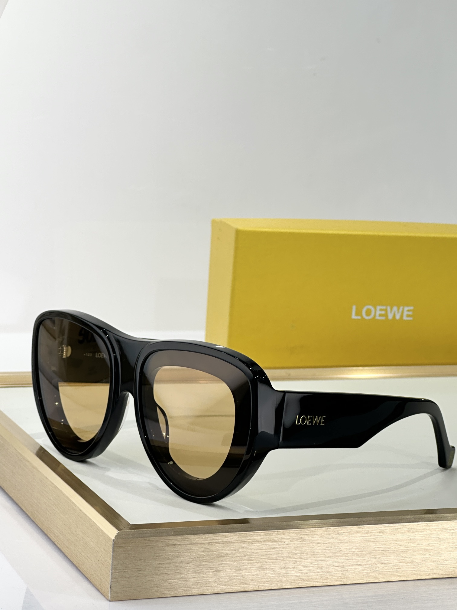  LOEWE
TOP QUALITY
MODEL：LW40170U
SIZE：  61 口16- 140