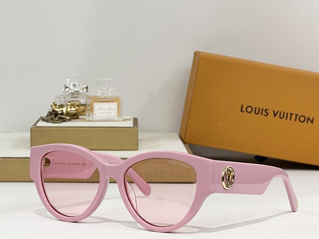  LOUIS VUITTO*
MODEL：Z2026
SIZE：55口17 145
