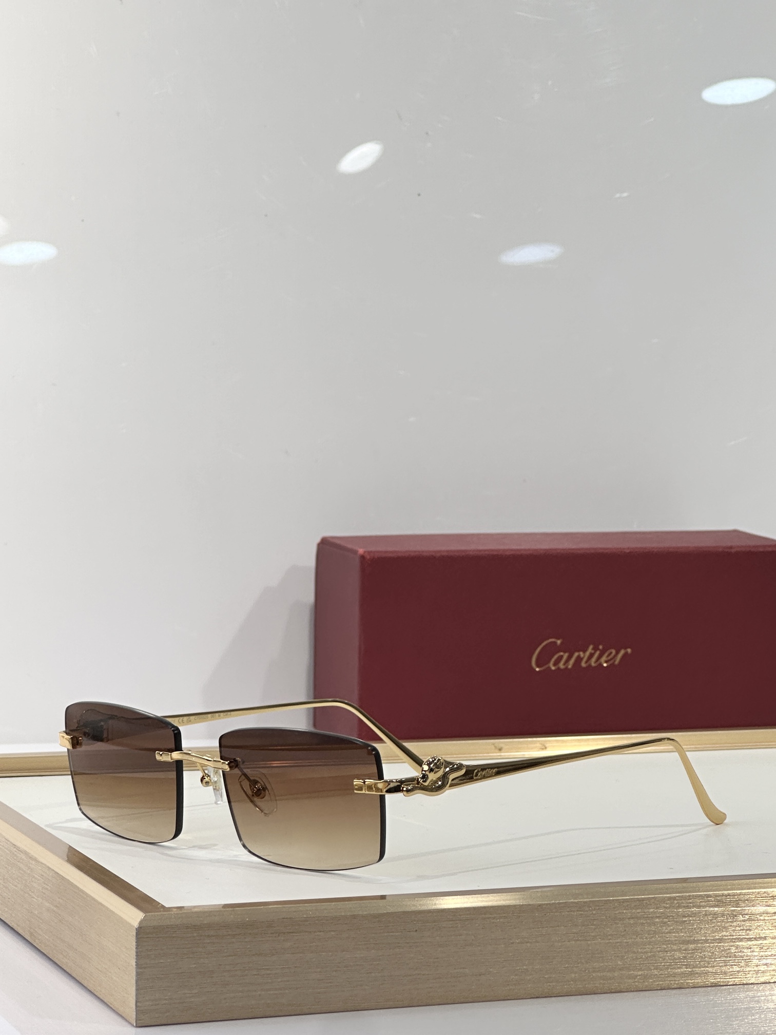  Cartier
Mod：CT0552S
size：55口22-135
