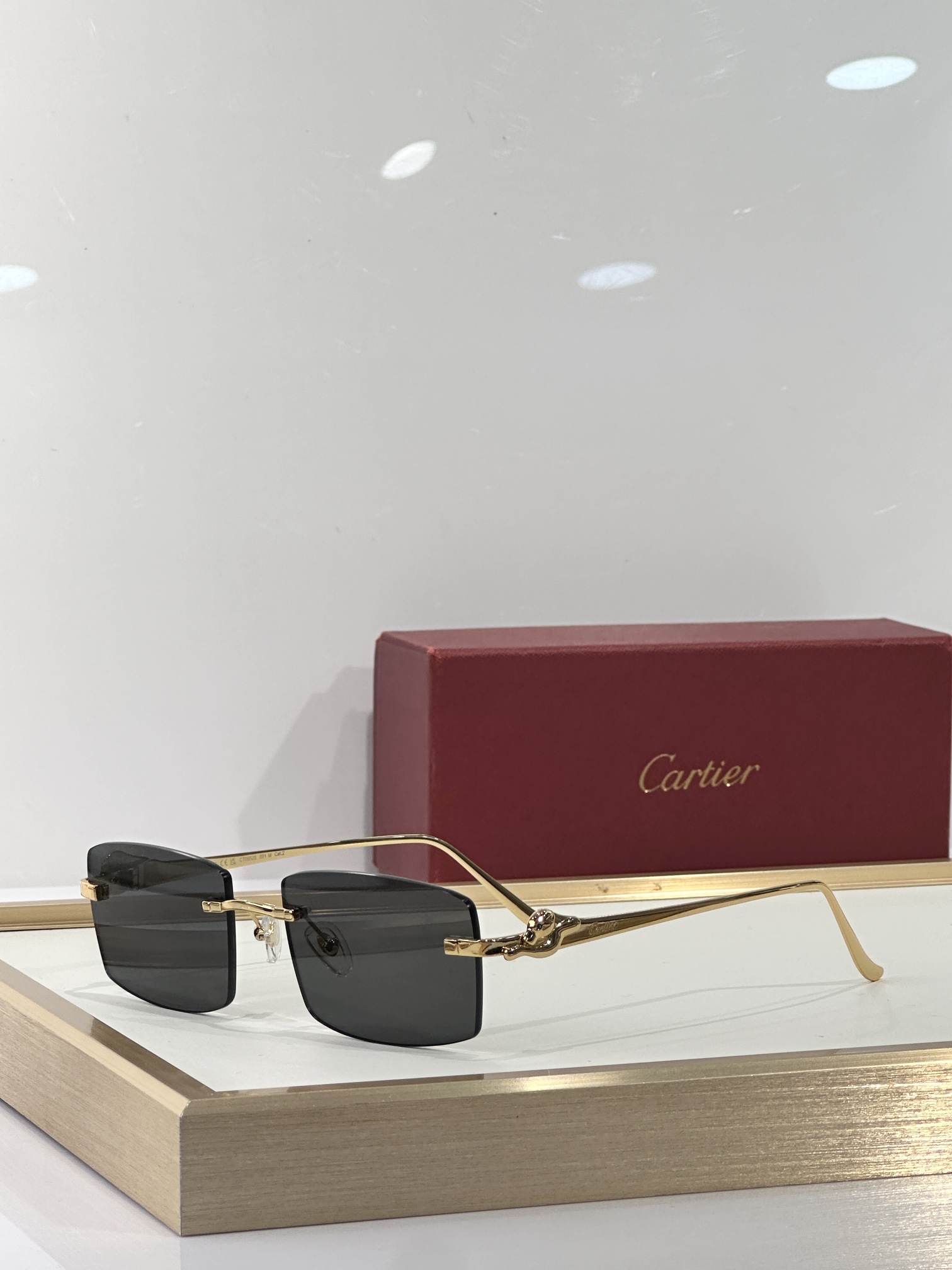  Cartier
Mod：CT0552S
size：55口22-135
