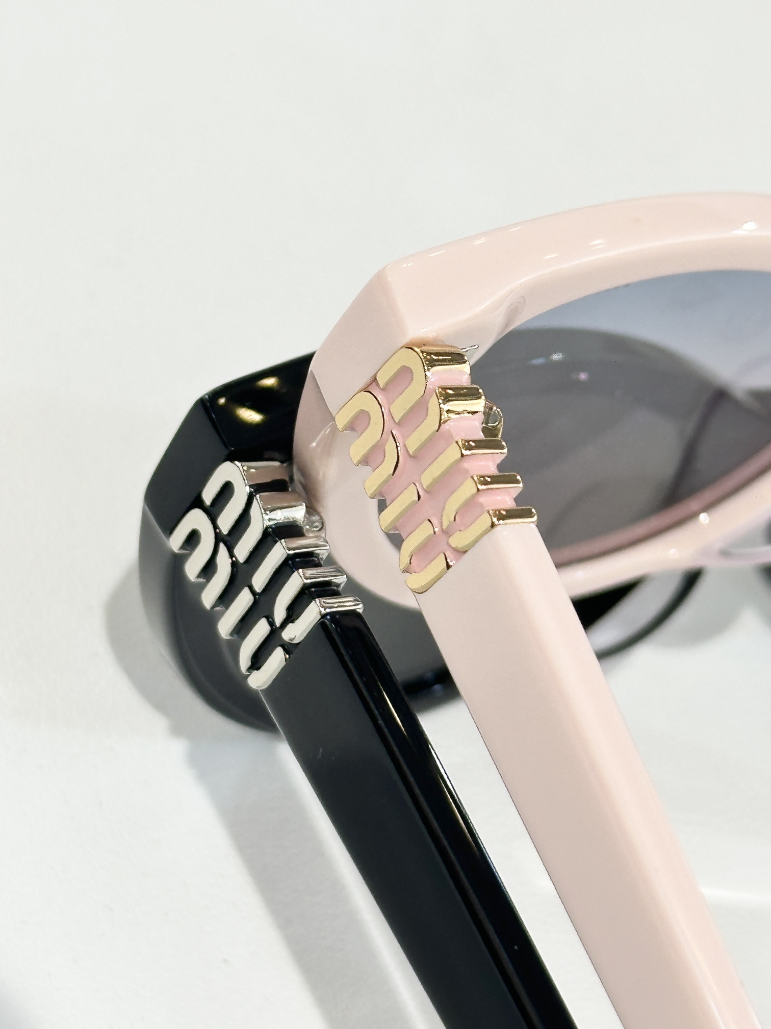  MIU MI*
MODELSMU A04
SIZE：54口20-140
