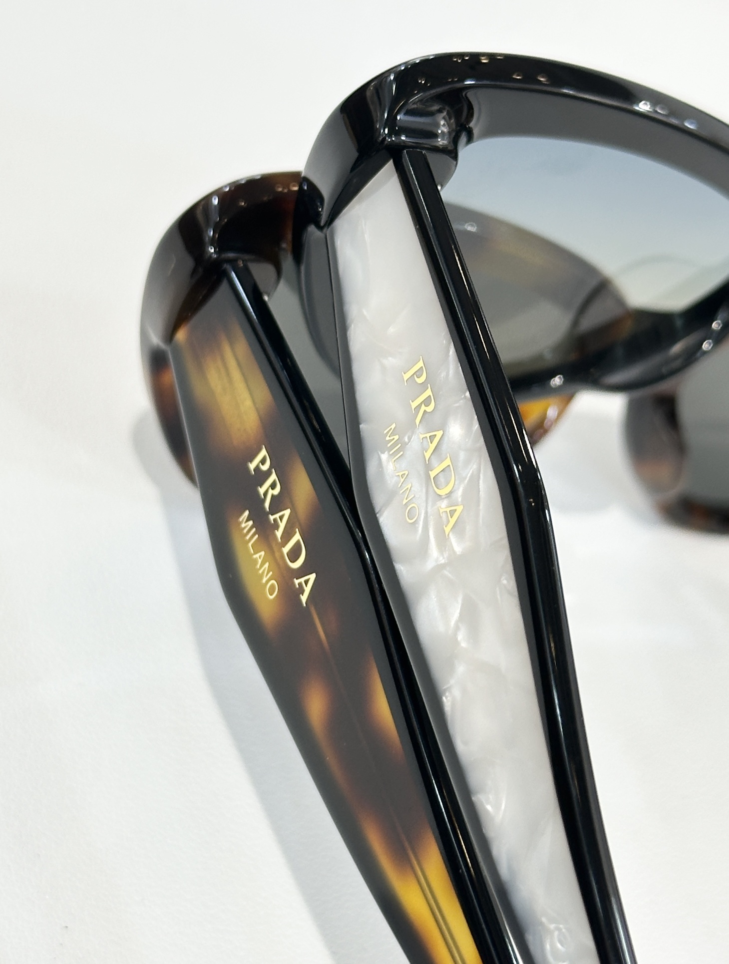  PRADA
MODEL：PR 206VS
SIZE：55口21-145
