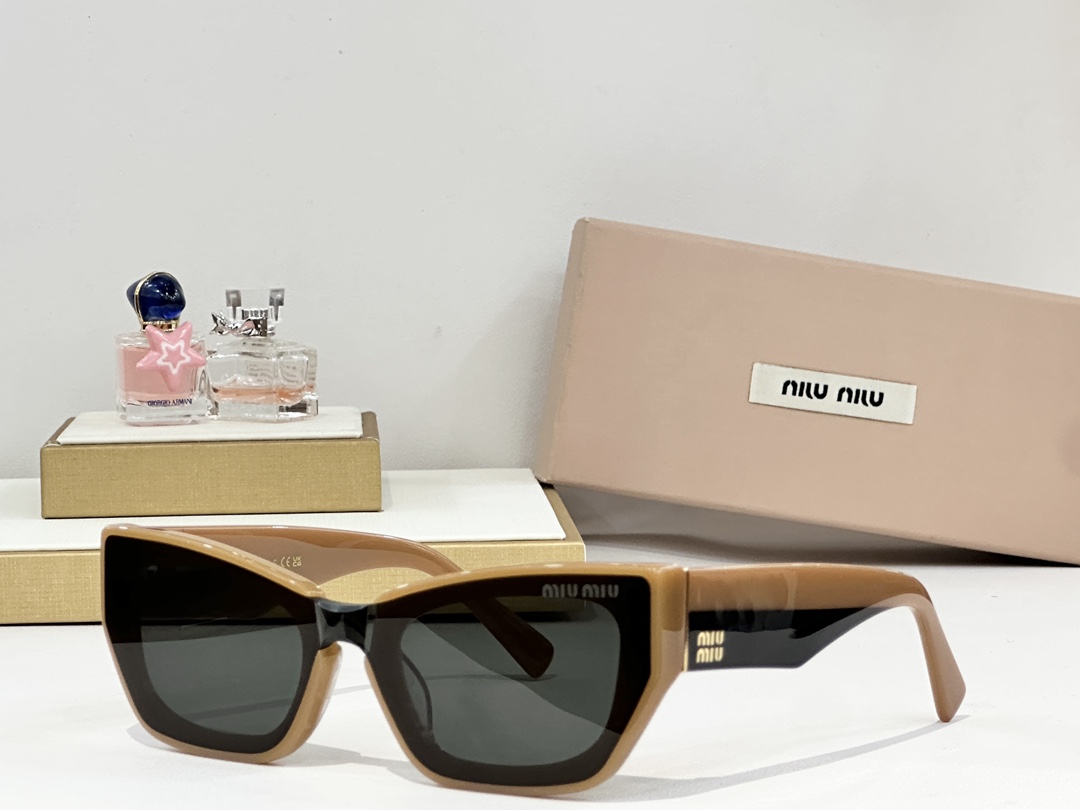  MIU MI*
MODEL MU 95AV
SIZE：52口24-140
