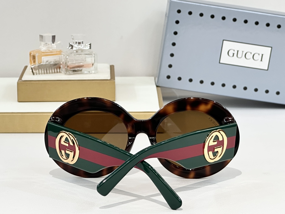  Gucci 
MOD：GG1647
Size：54-21-140

