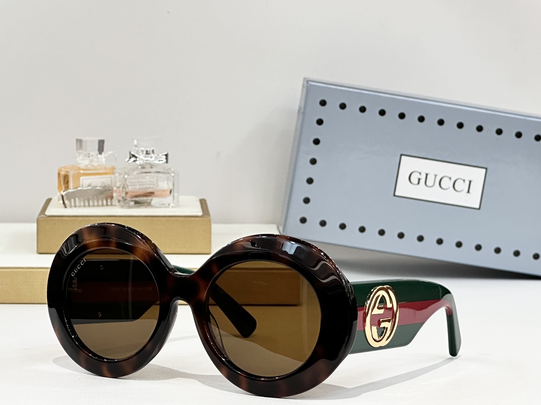  Gucci 
MOD：GG1647
Size：54-21-140

