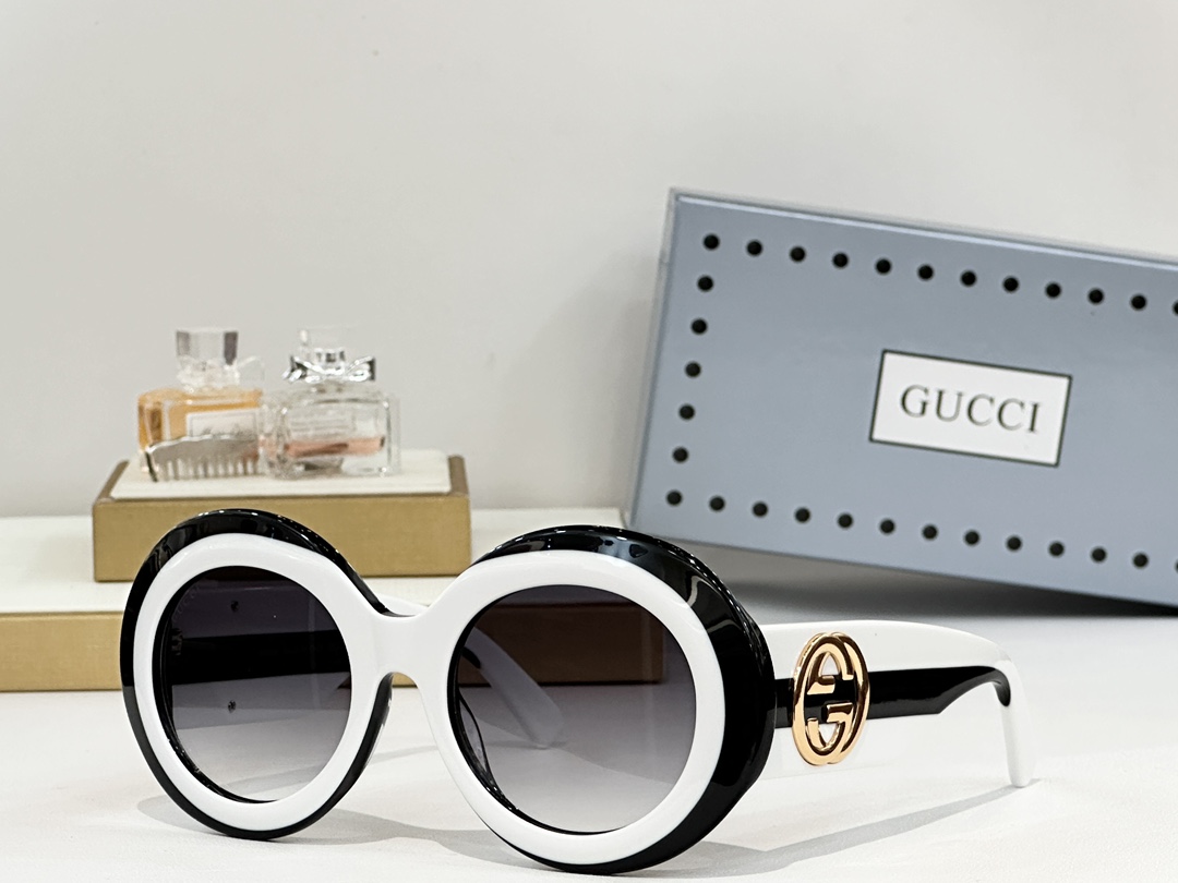  Gucci 
MOD：GG1647
Size：54-21-140

