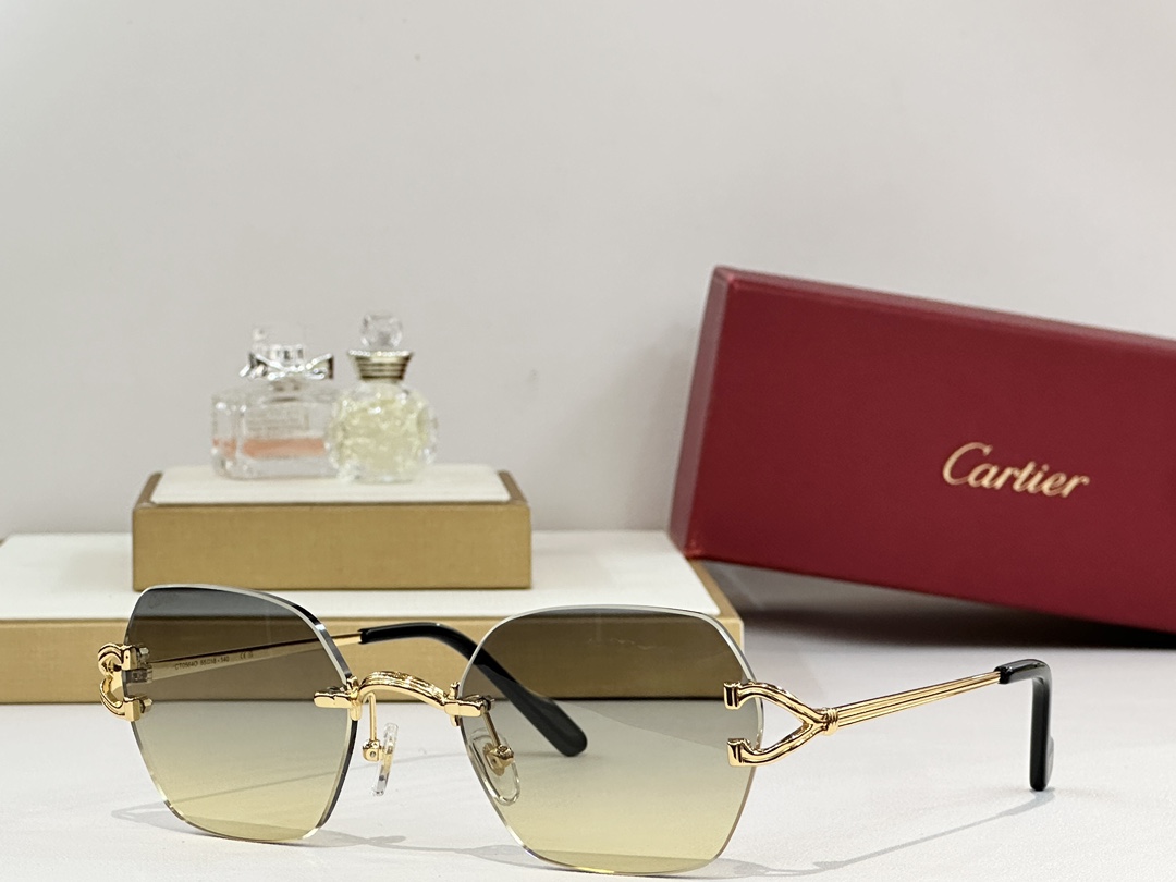  Cartier
MOD：CT0564O
Size：55口18-140
