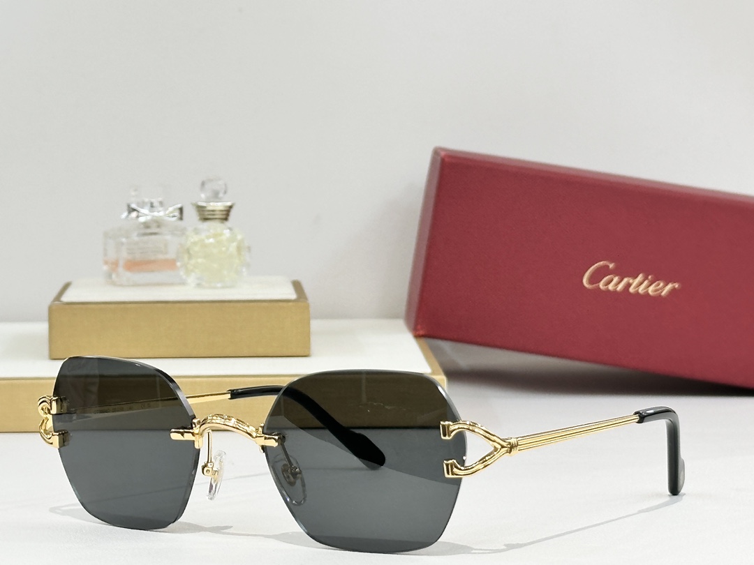  Cartier
MOD：CT0564O
Size：55口18-140
