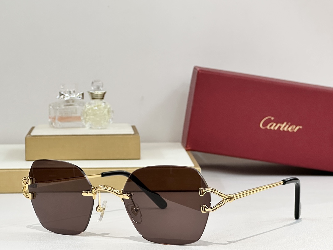  Cartier
MOD：CT0564O
Size：55口18-140
