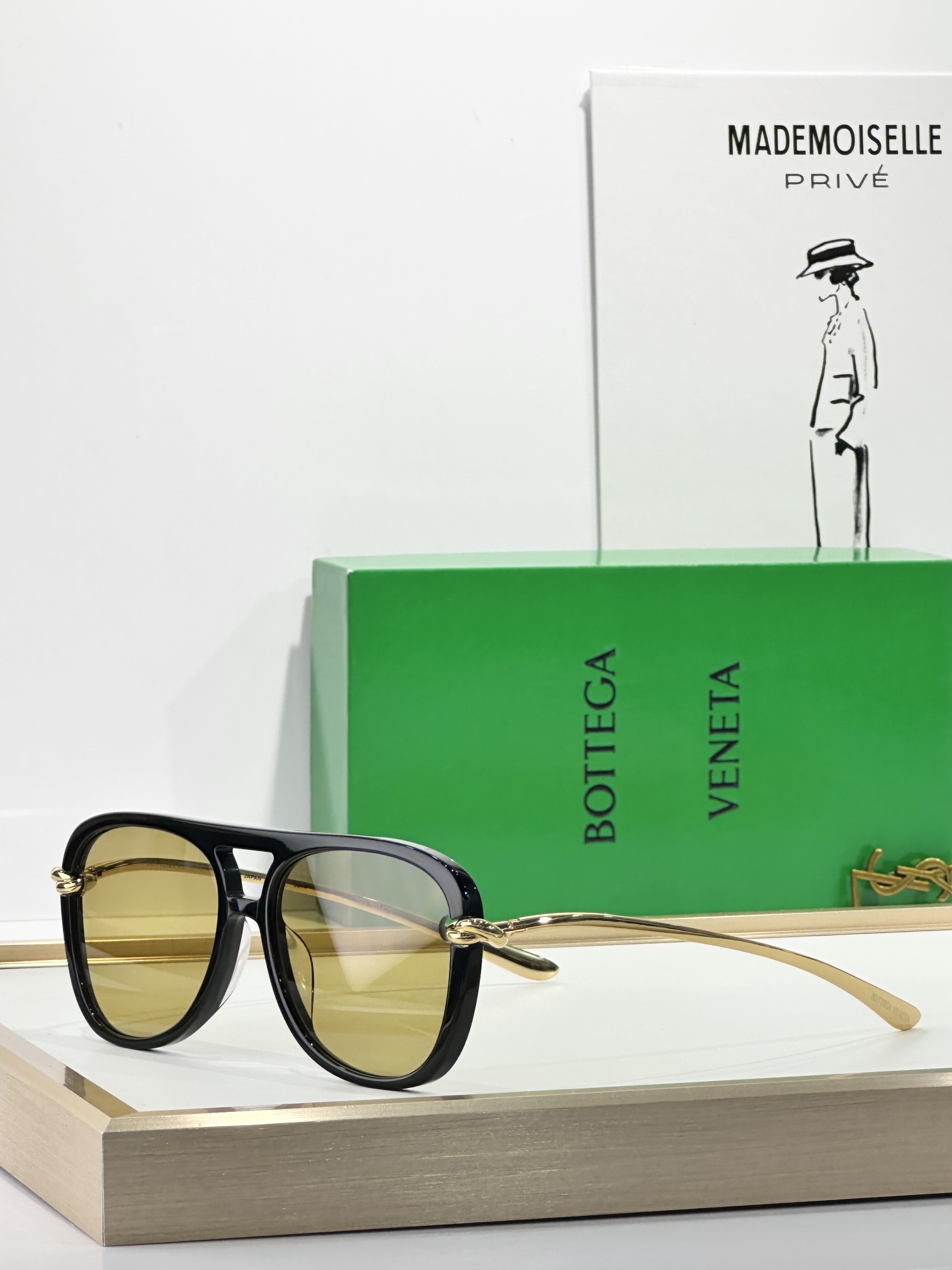  Bottega Veneta
MODEL：BV1391S
SIZE：56口16-145
