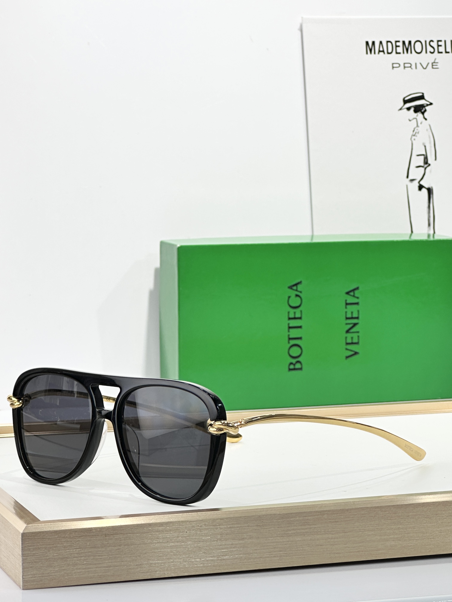  Bottega Veneta
MODEL：BV1391S
SIZE：56口16-145

