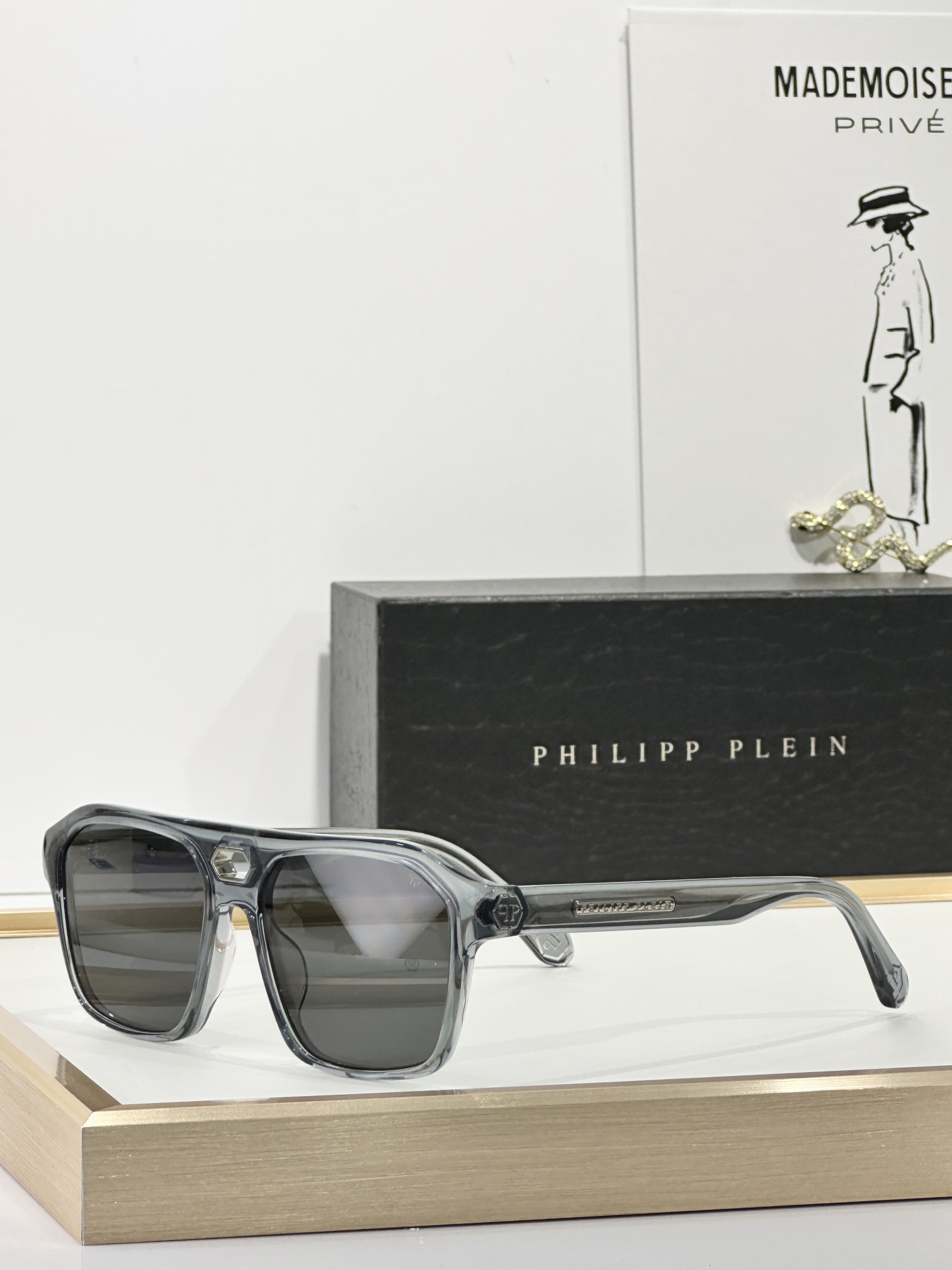  PHILIPP PLEI* 
MODEL：072M
SIZE：54口17-145
