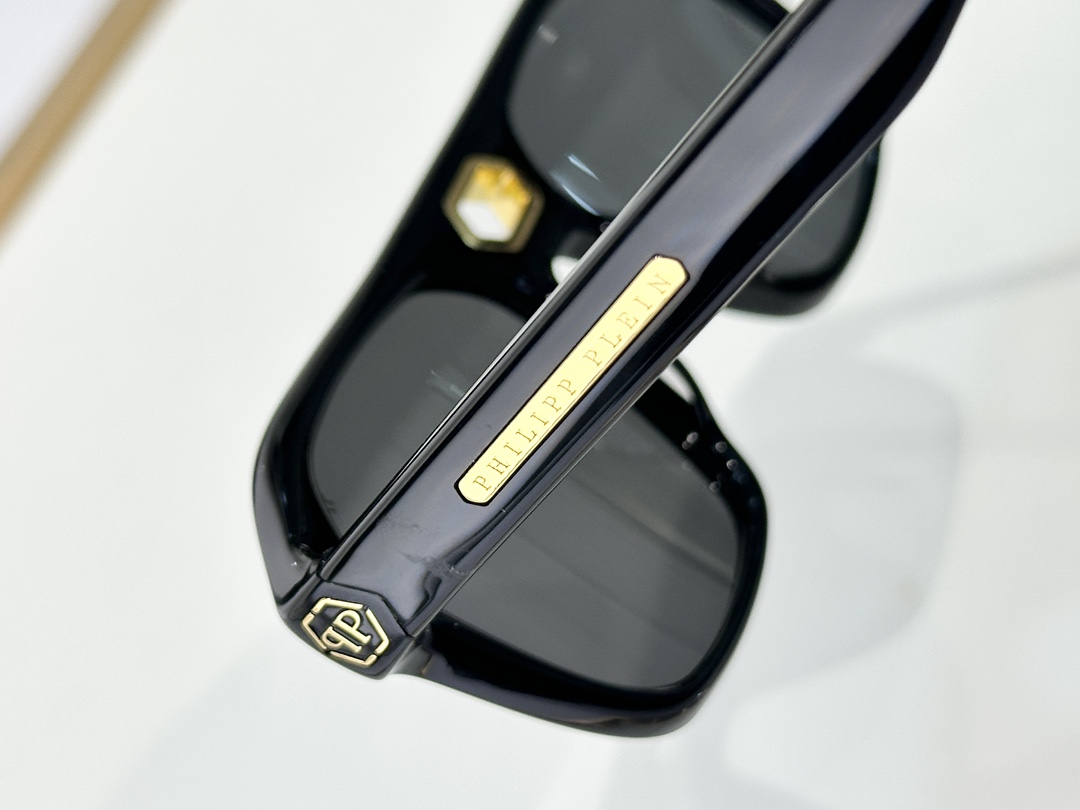  PHILIPP PLEI* 
MODEL：072M
SIZE：54口17-145
