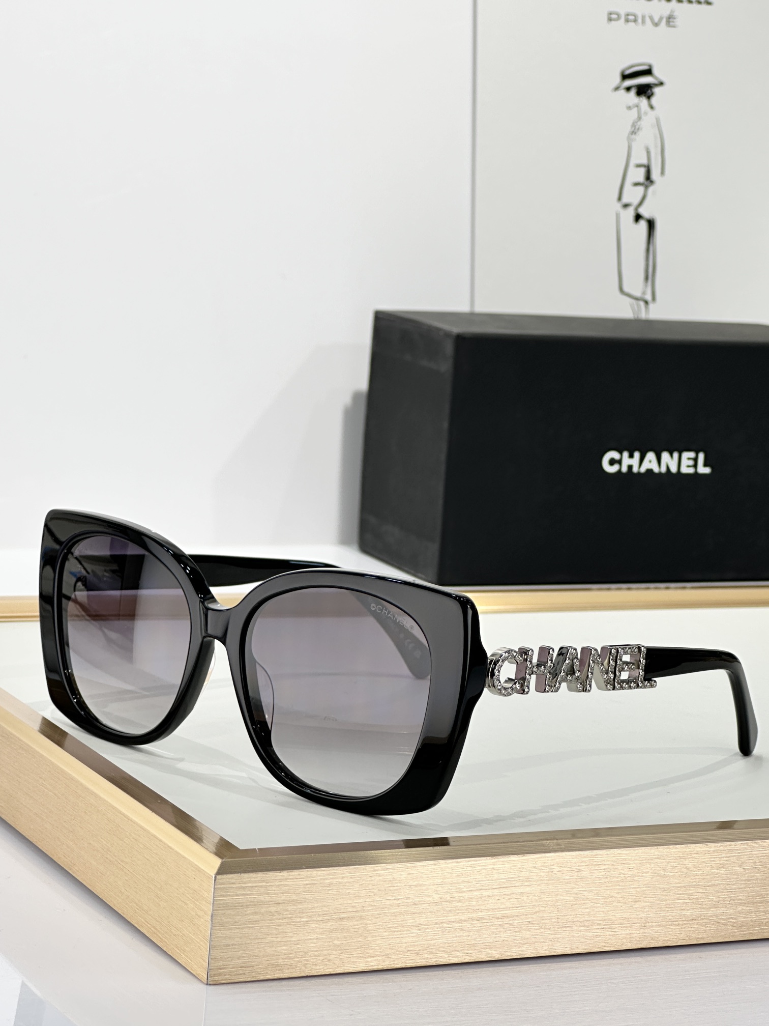  Chane*
Mod：5422-B-A
Size：53-17-140
跑量版本来啦
品质看得见