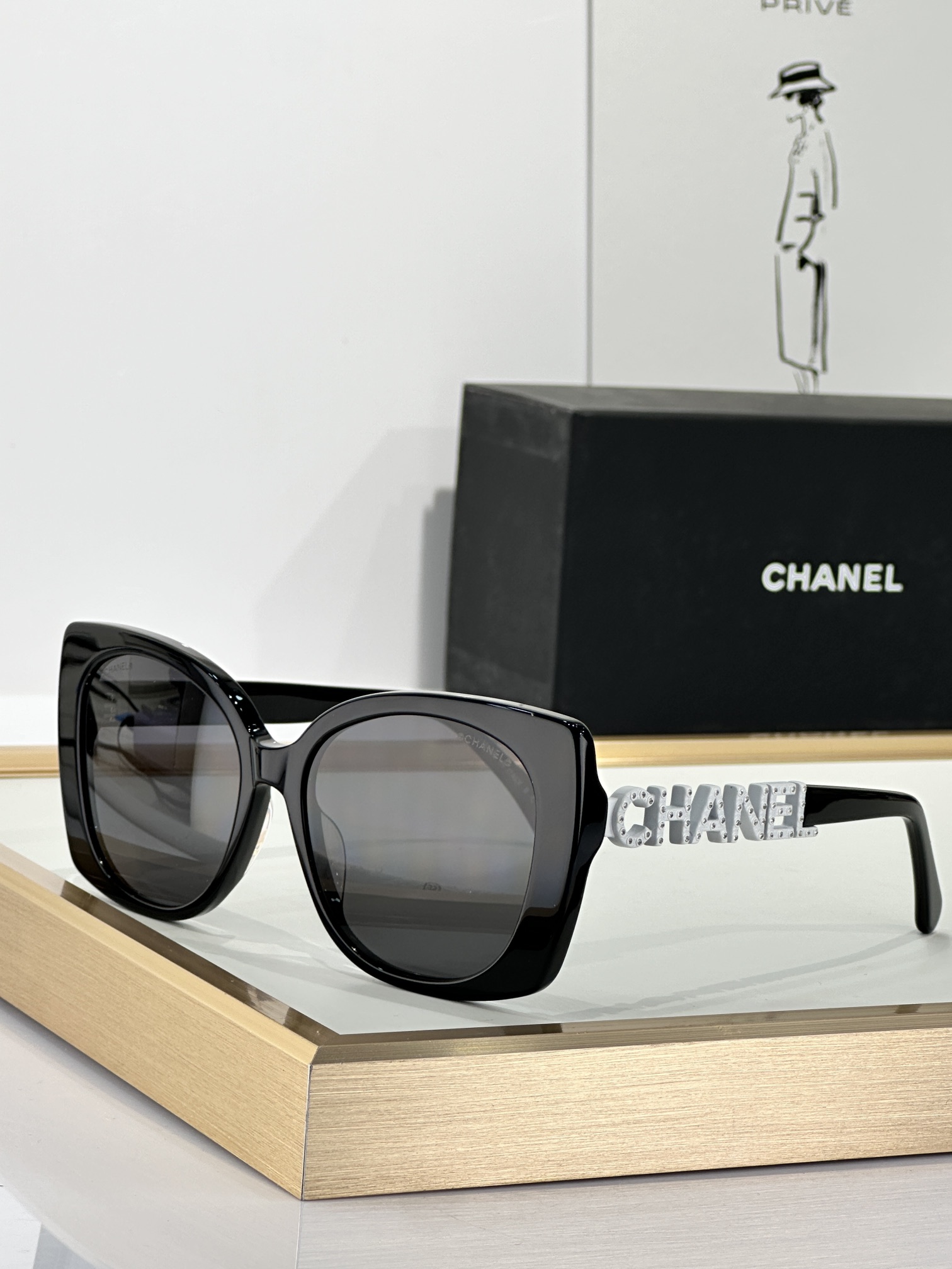  Chane*
Mod：5422-B-A
Size：53-17-140
跑量版本来啦
品质看得见