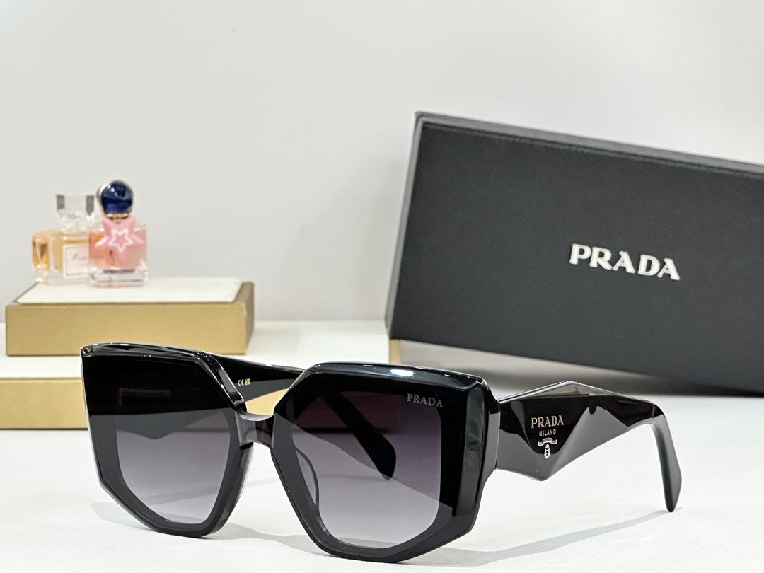  PRADA
MOD：PR 204VS
Size：51口22 145
