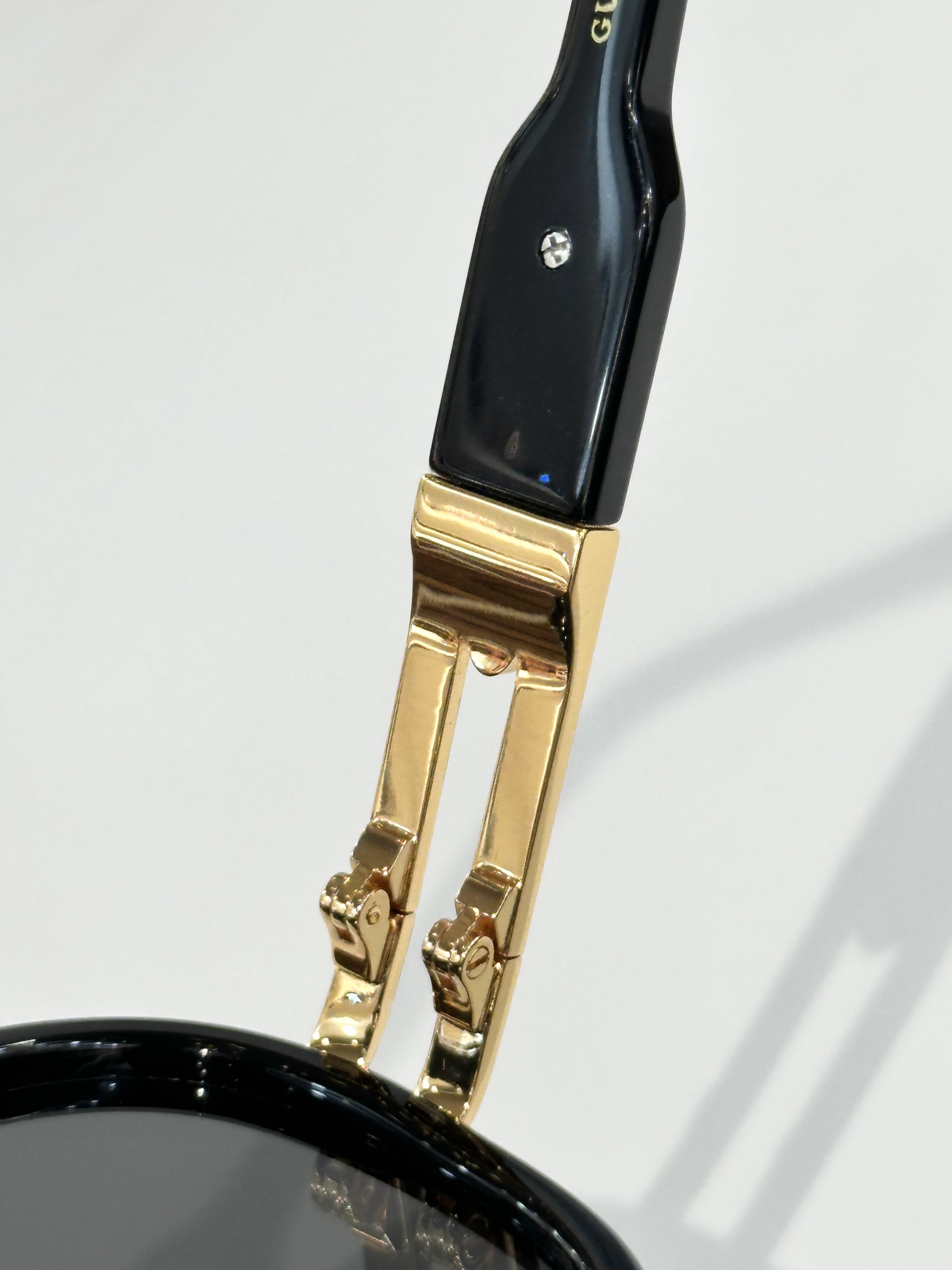  GUCCI
Model：GG6807
Size：56口17-140

