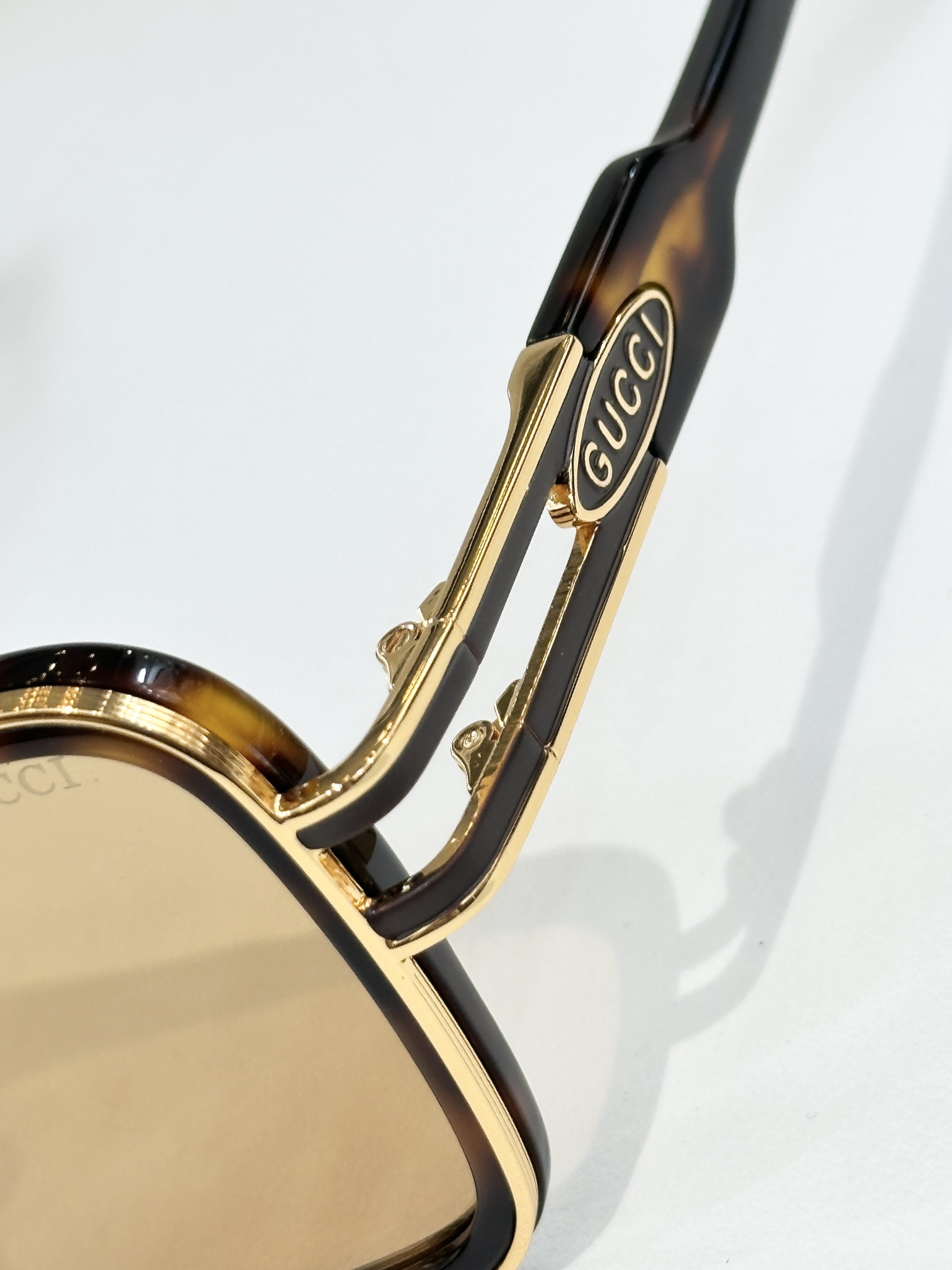  GUCCI
Model：GG1652
Size：56口19-140

