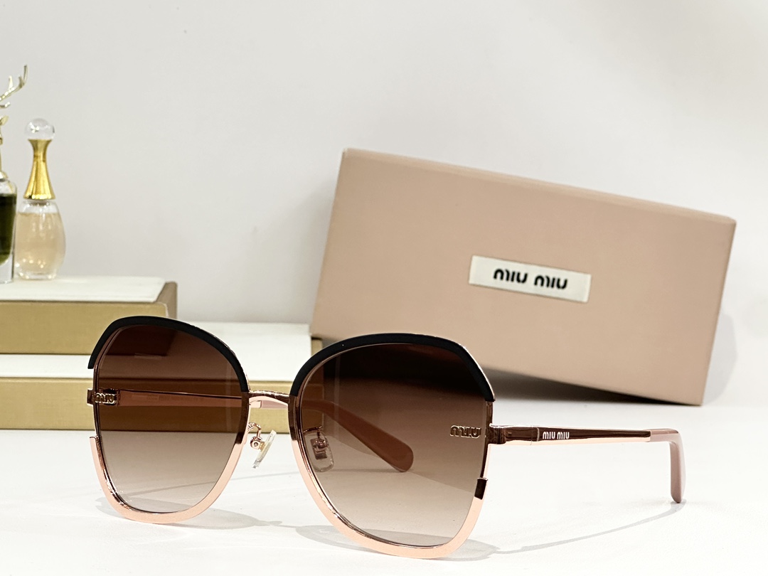  MIU MIU
MOD：SMU68S
Size：58口19 145
