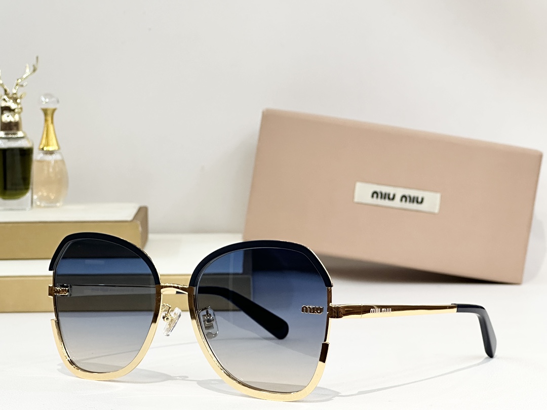  MIU MIU
MOD：SMU68S
Size：58口19 145
