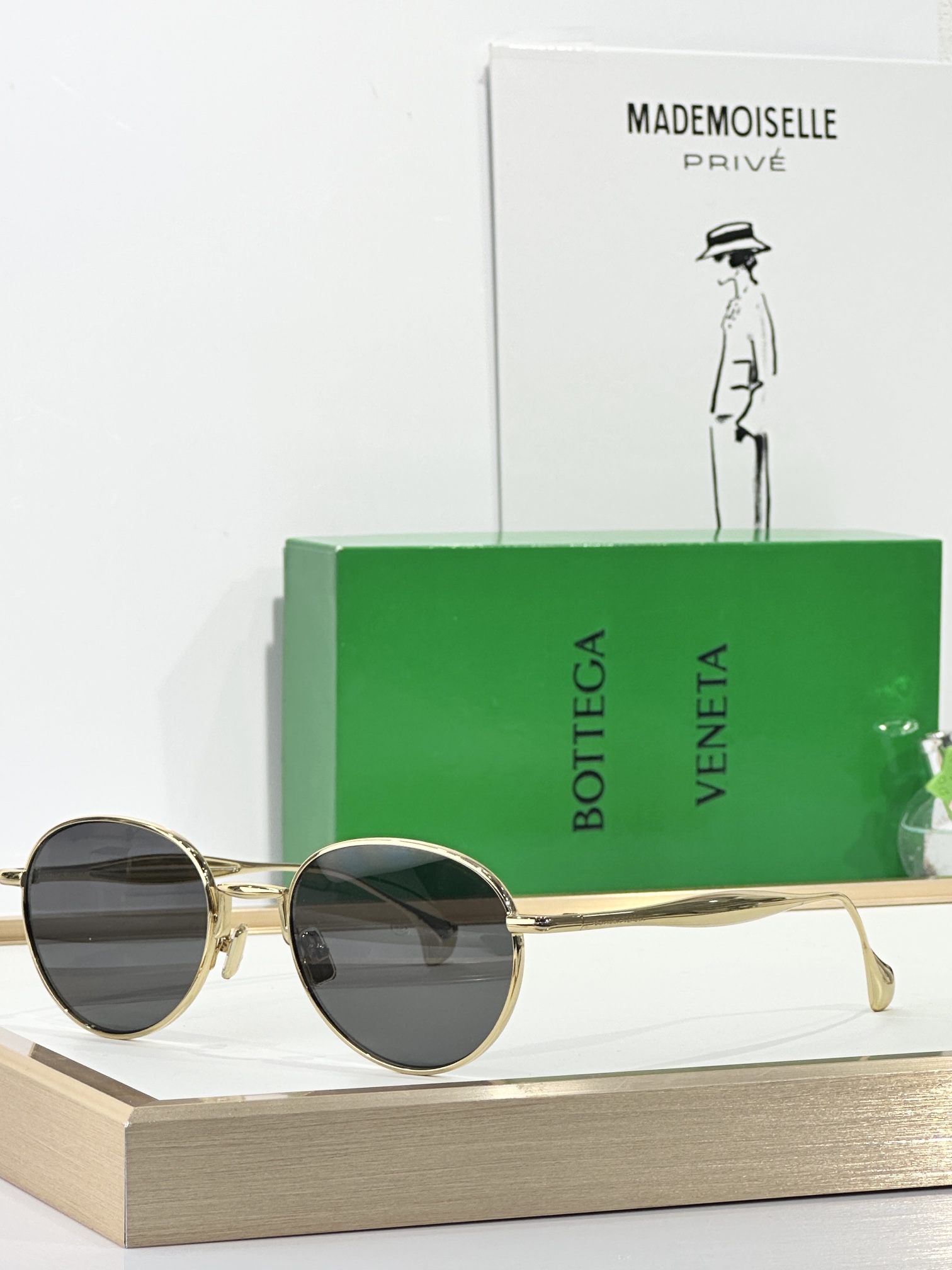 BOTTEGA VENET*
TOP QUALITY
MODEL：BV1396S
SIZE53口21-1