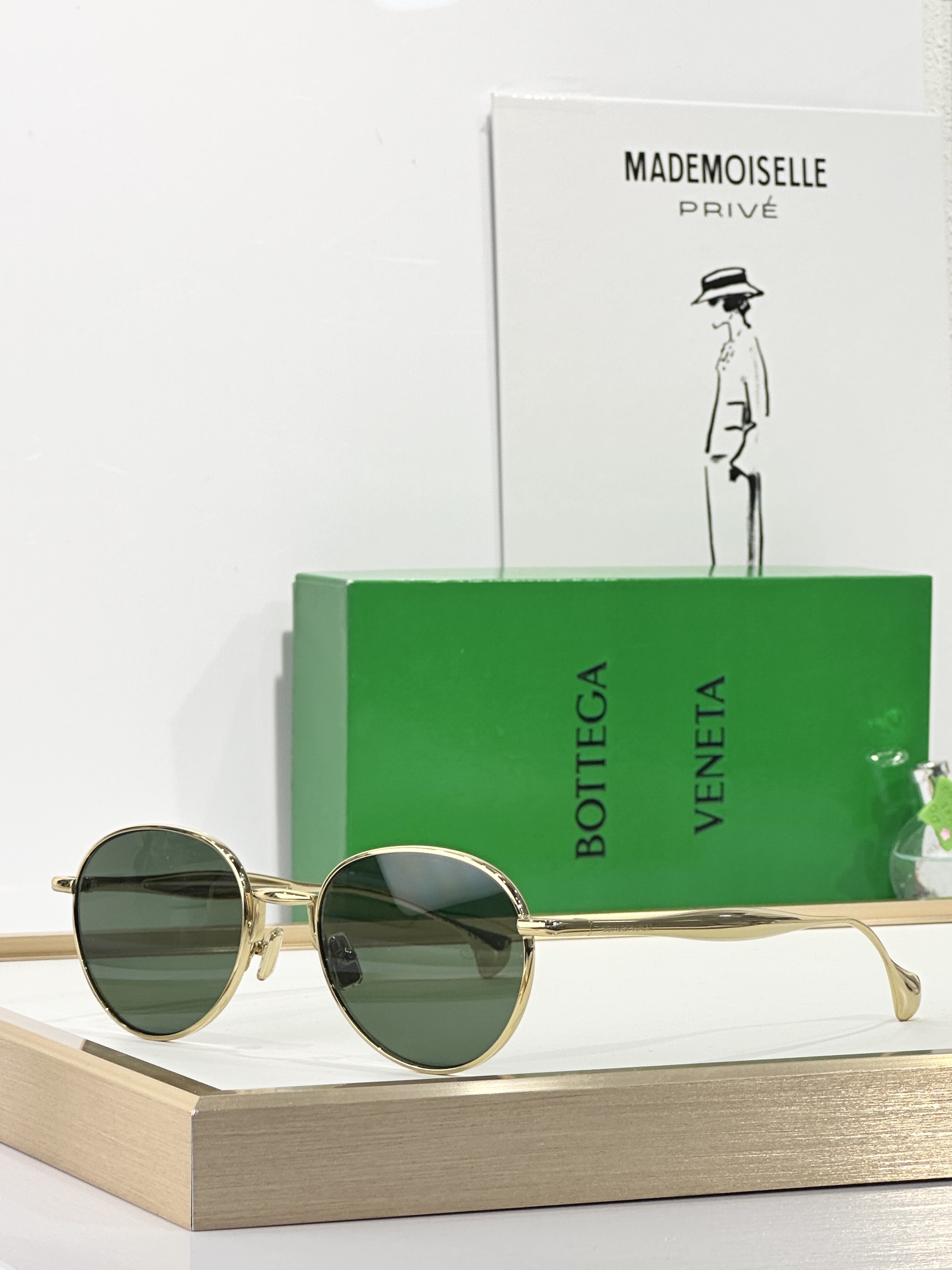 BOTTEGA VENET*
TOP QUALITY
MODEL：BV1396S
SIZE53口21-1
