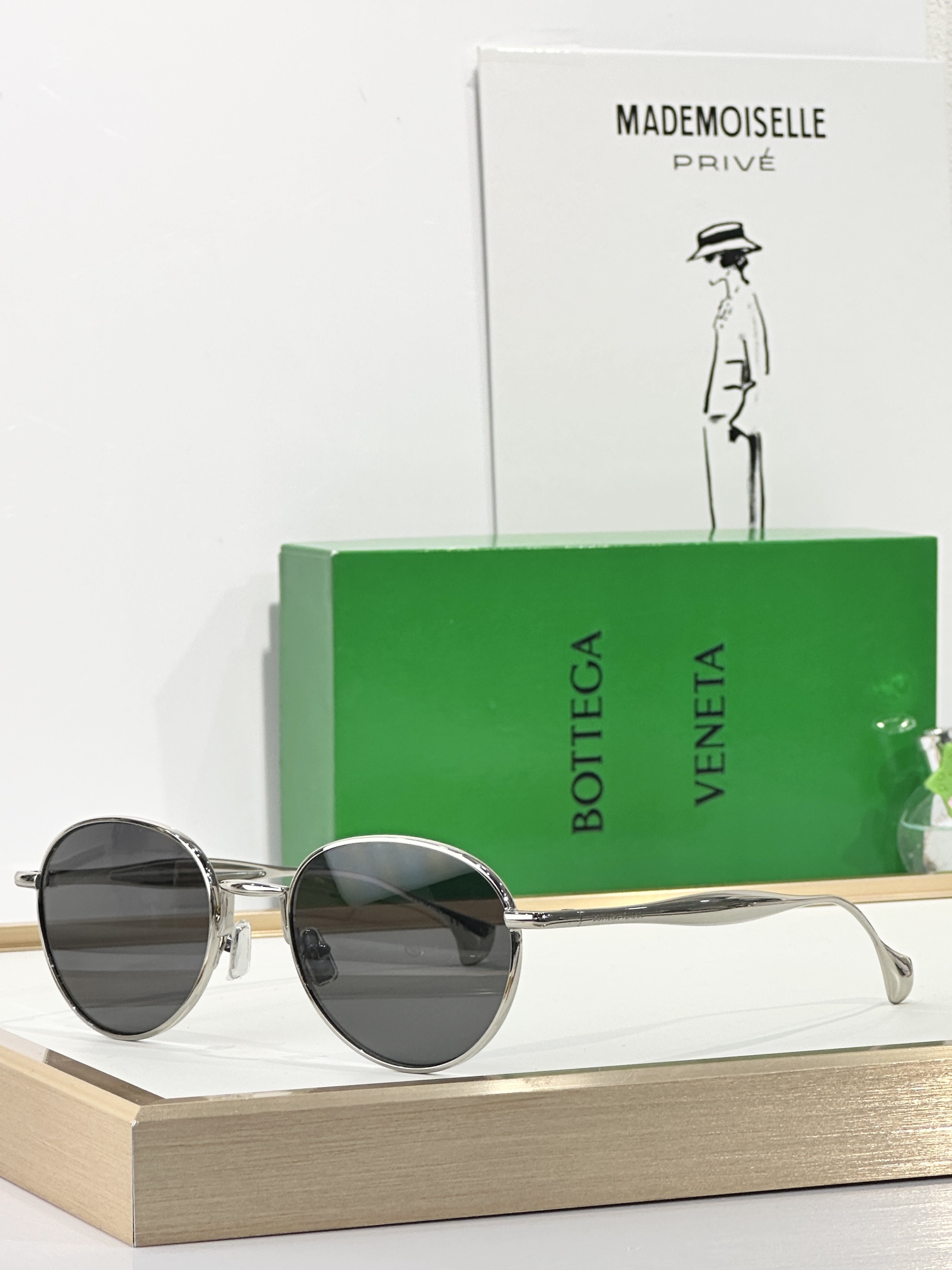 BOTTEGA VENET*
TOP QUALITY
MODEL：BV1396S
SIZE53口21-1