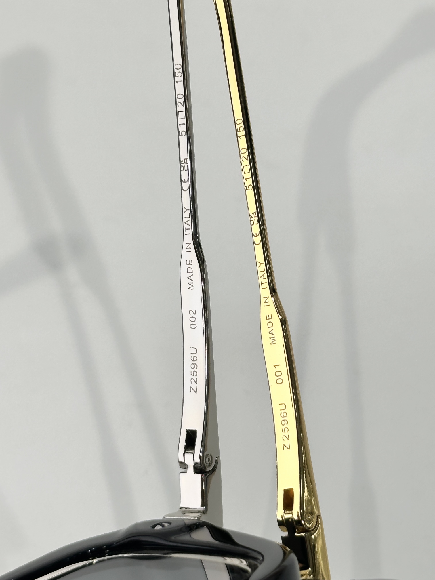  LOUIS VUITTO*
MODEL：Z2596U
SIZE：53口22-145
